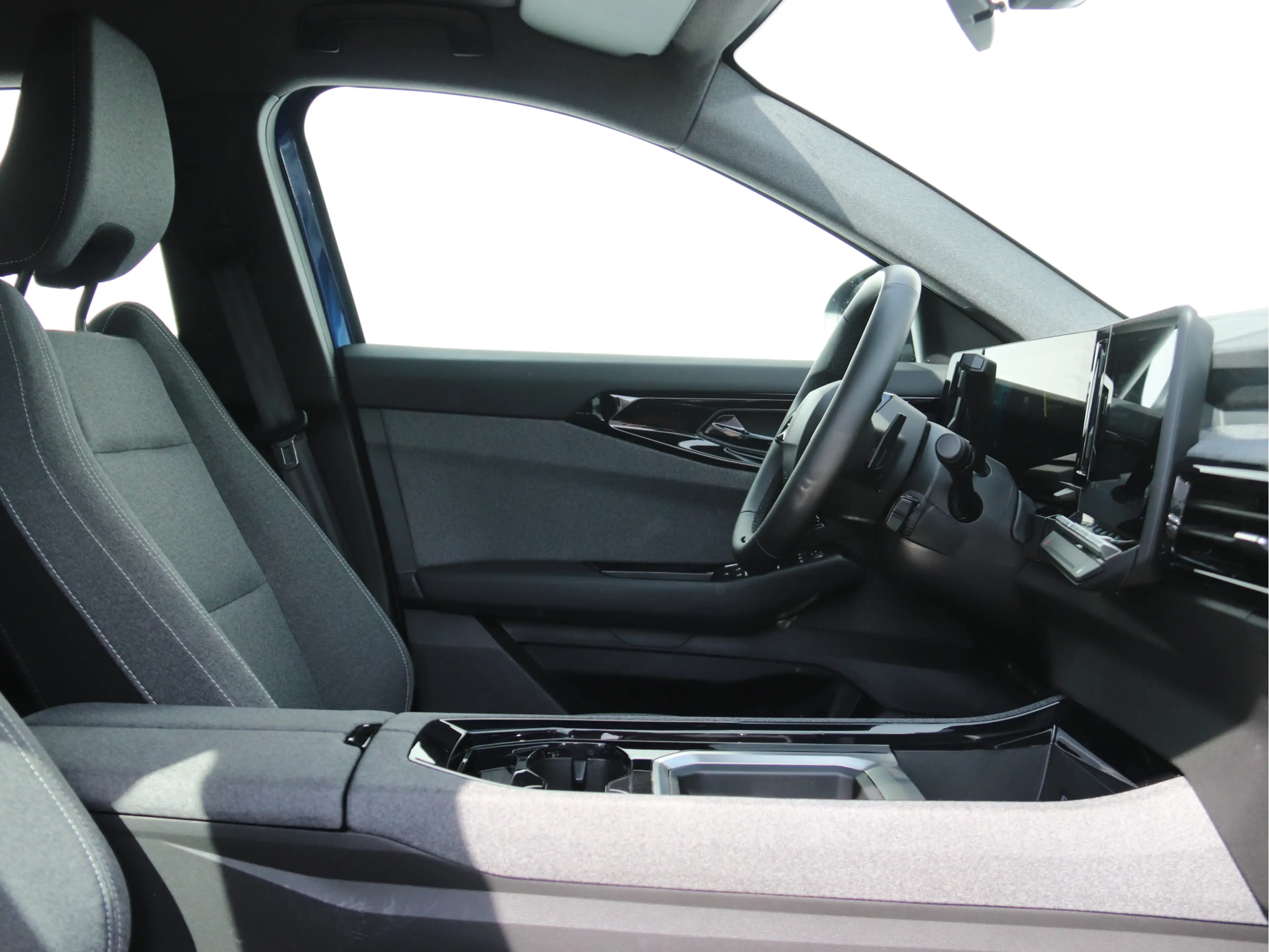 Renault Austral 1.2 E-Tech full hybrid 200 evolution CAMERA / ADAP — photo 7