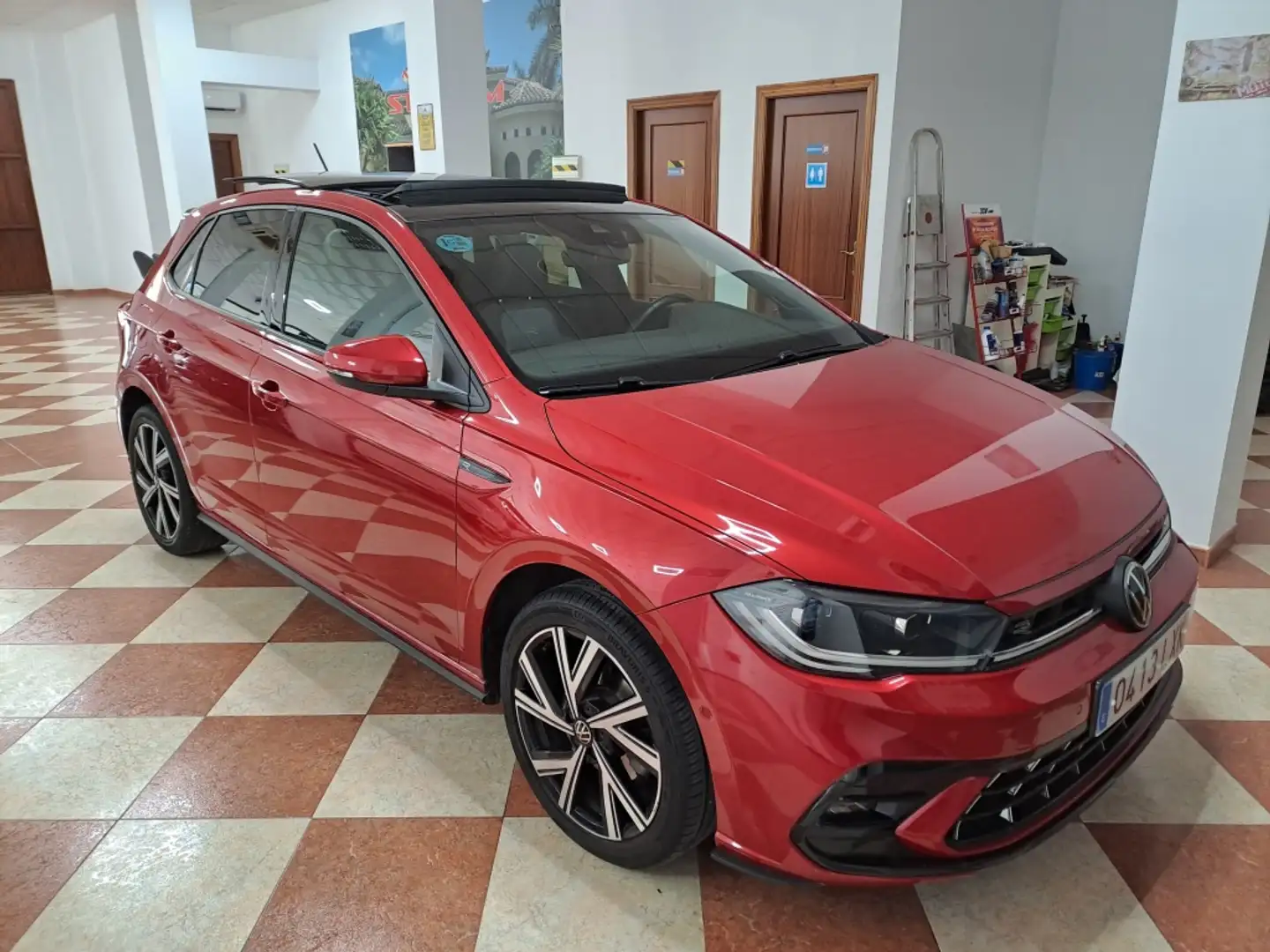 Volkswagen Polo 1.0 TSI R-Line 81kW Rojo - 1