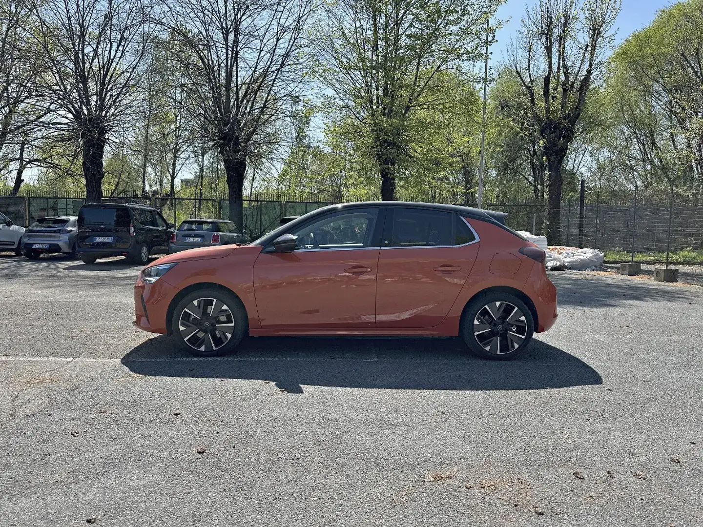 Opel Corsa 100 Kw e edition Arancione - 2