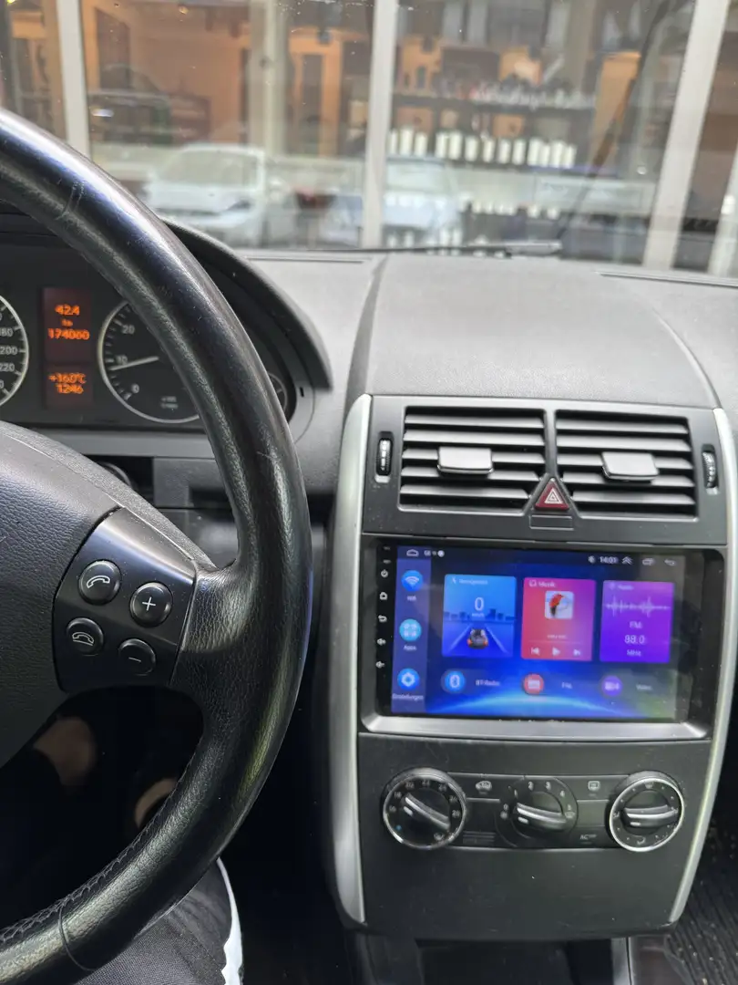 Mercedes-Benz A 170 Avantgarde - 2
