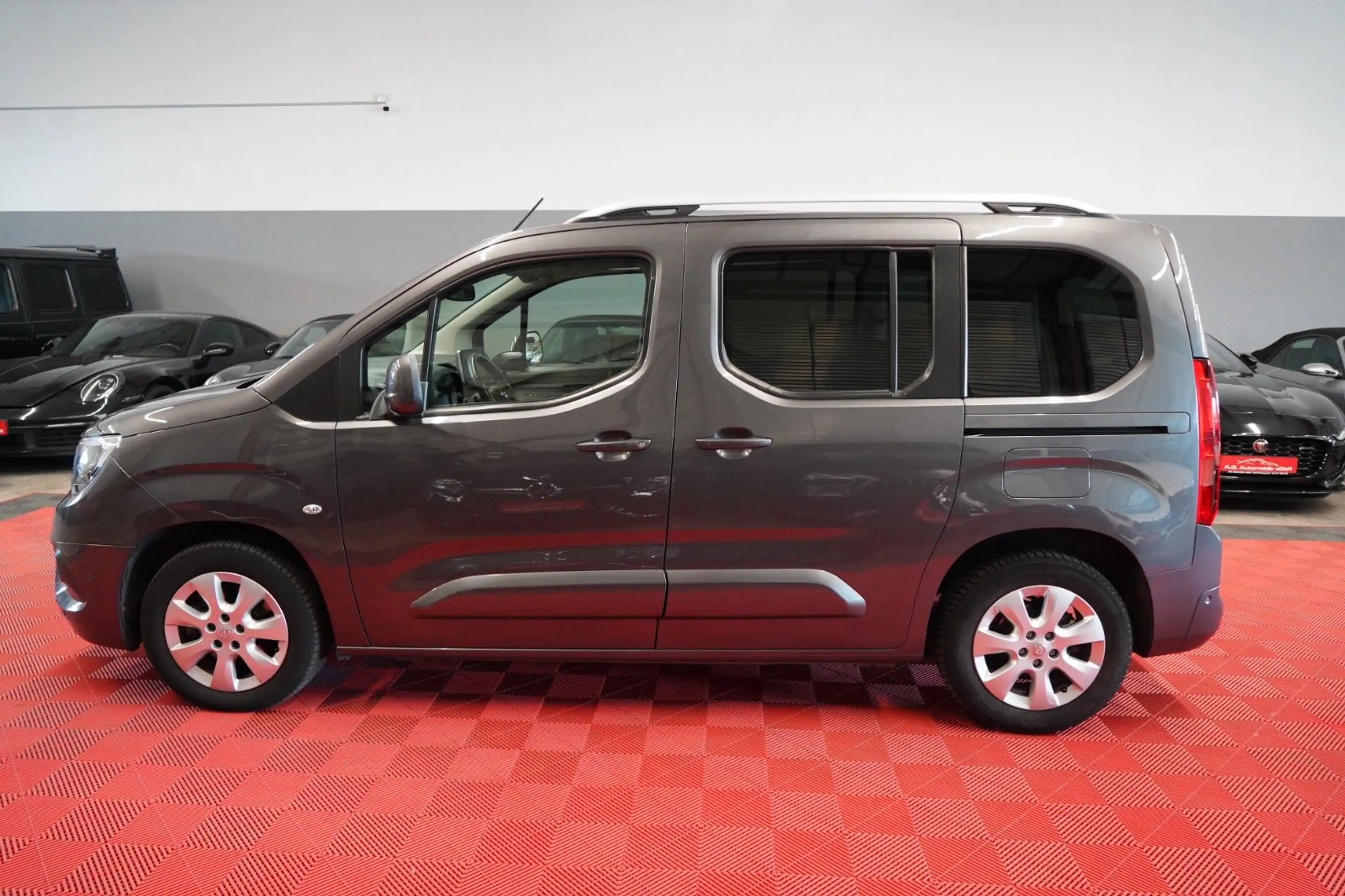 Opel Combo Life 1.5 CDTi Aut. 2.Hand*Keyless-Go*Pano — photo 10