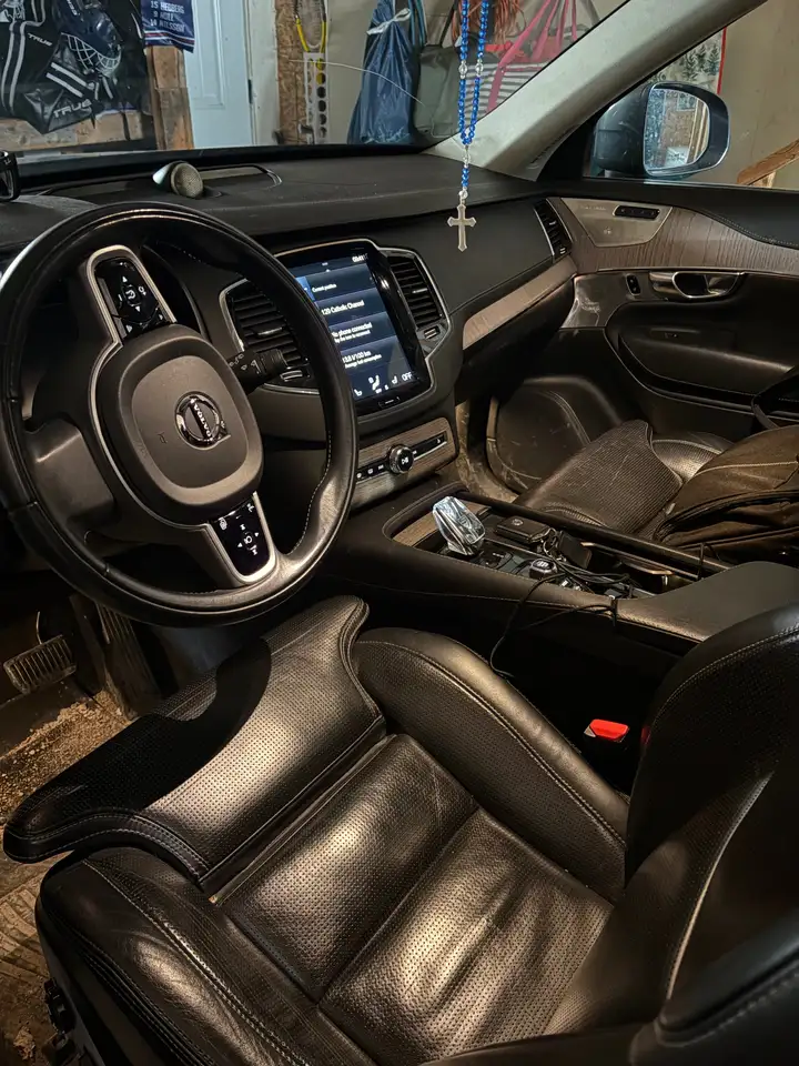 Volvo XC90 снимка Volvo XC90