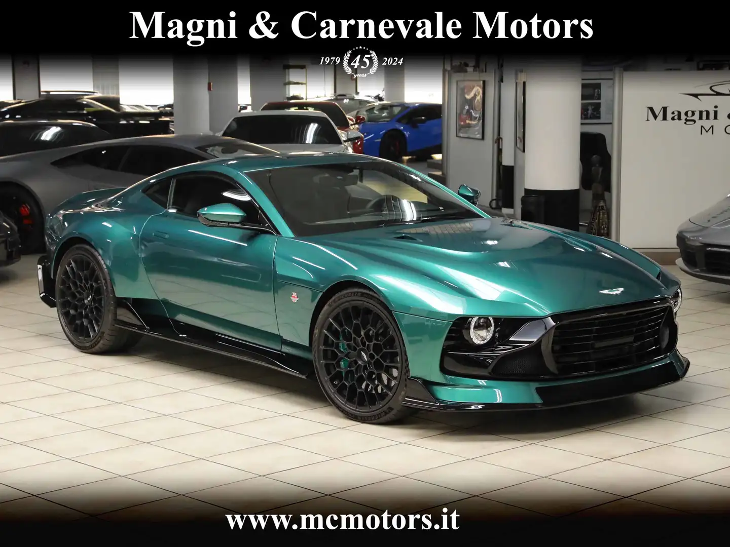 Aston Martin VALOUR | 1 OF 110 LIMITED EDITION | FOR COLLECTORS Vert - 1