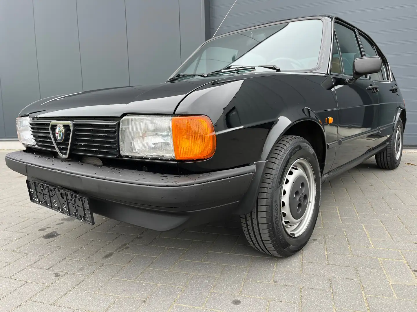 Alfa Romeo Alfasud SC 34000k Like new. 1 owner rare in this condition crna - 1