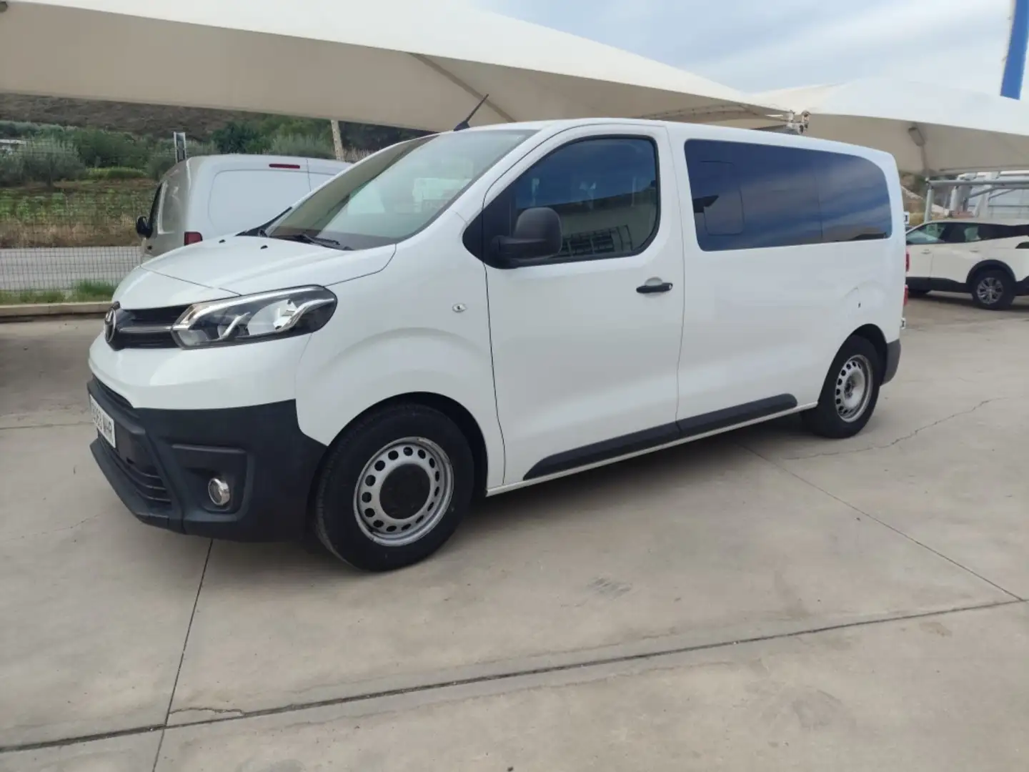 Toyota Proace Shuttle L1 2.0D 8pl. VX Plus 140 Blanco - 1