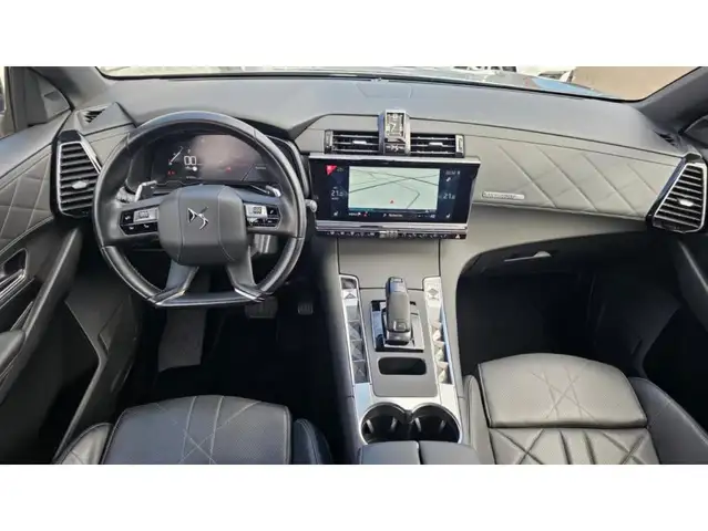 DS Automobiles DS 7 Crossback view 5