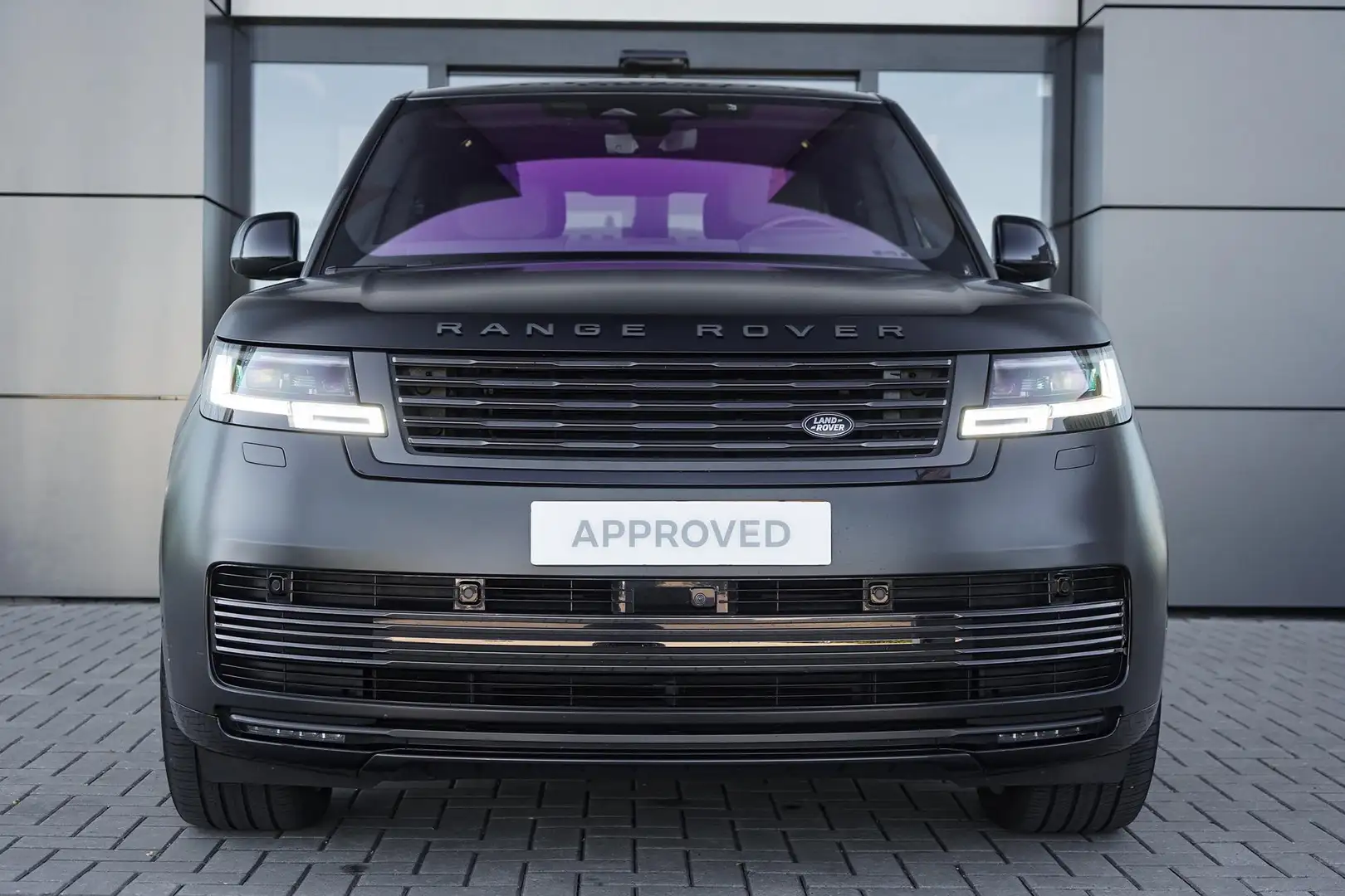 Land Rover Range Rover P510e SV PHEV | XPEL Satin | 23 inch SV | BTW Auto Nero - 2
