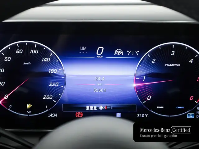 Mercedes-Benz GLC view 12
