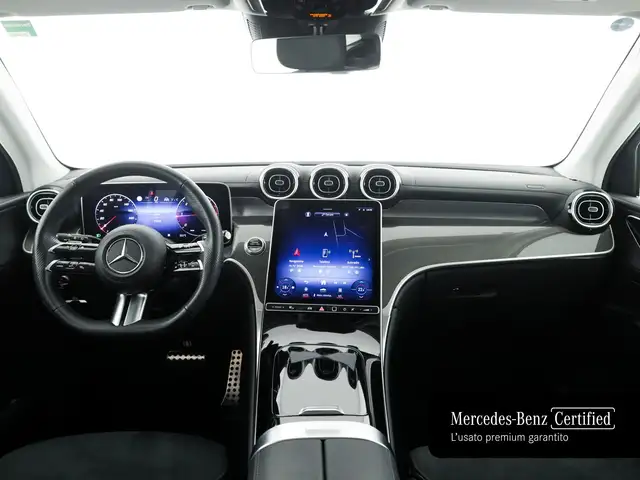 Mercedes-Benz GLC view 9