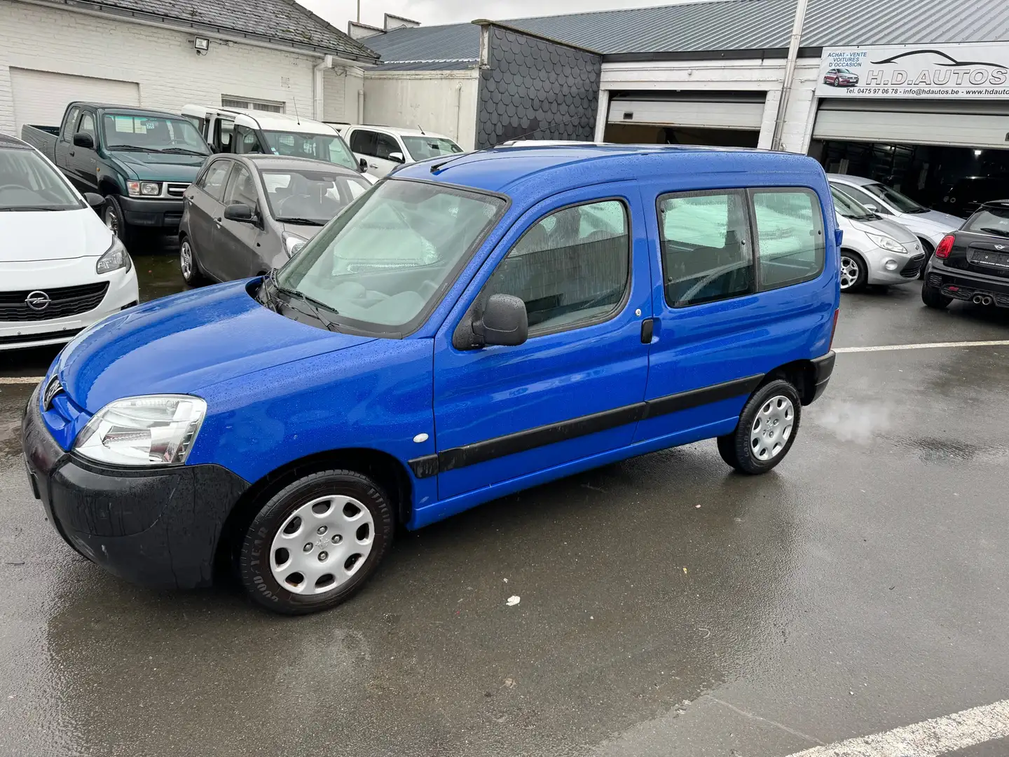 Peugeot Partner 1.4i XR Bleu - 2