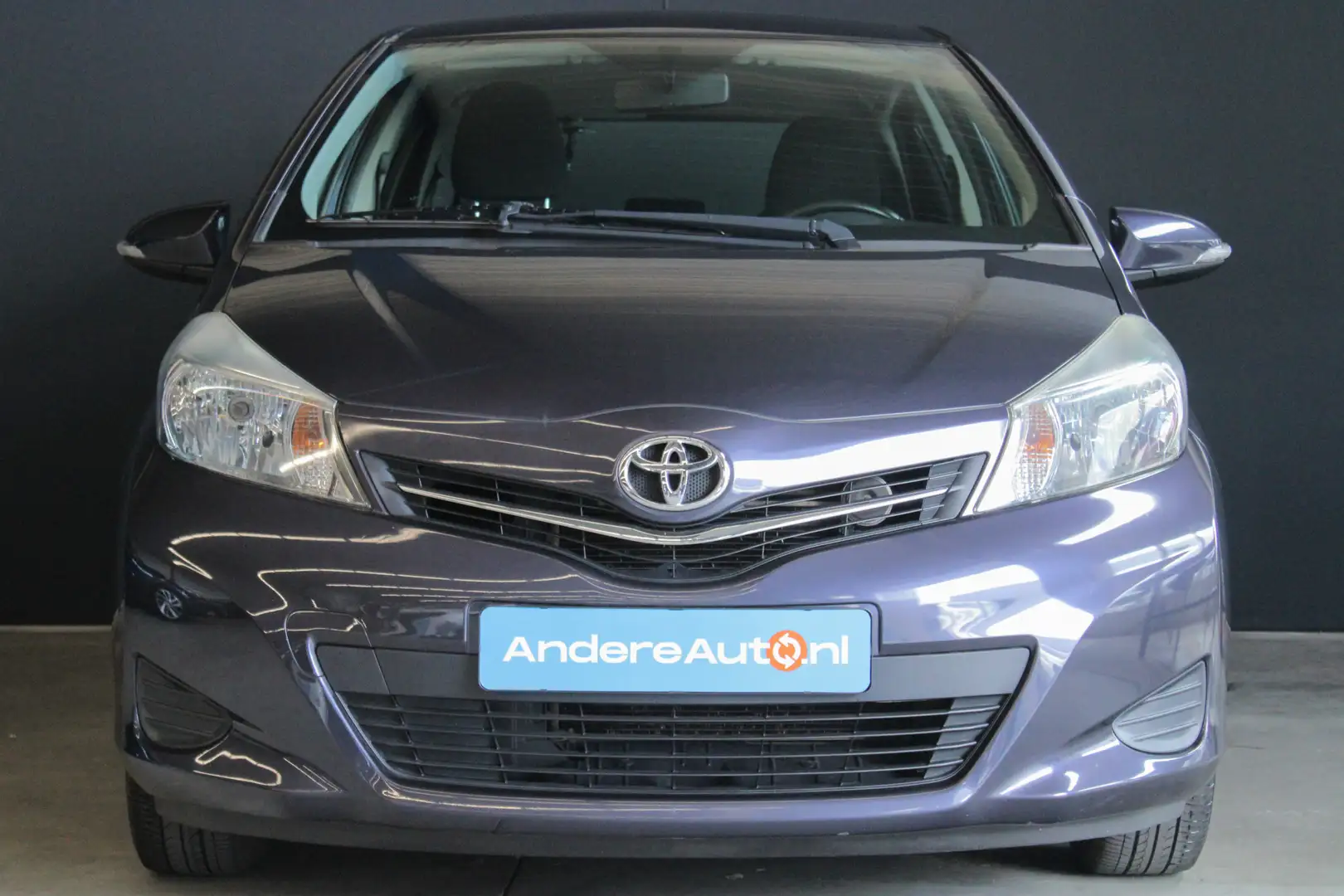 Toyota Yaris 1.0 VVT-i Aspiration |airco|camera|lichtmetaal|blu Mauve - 2