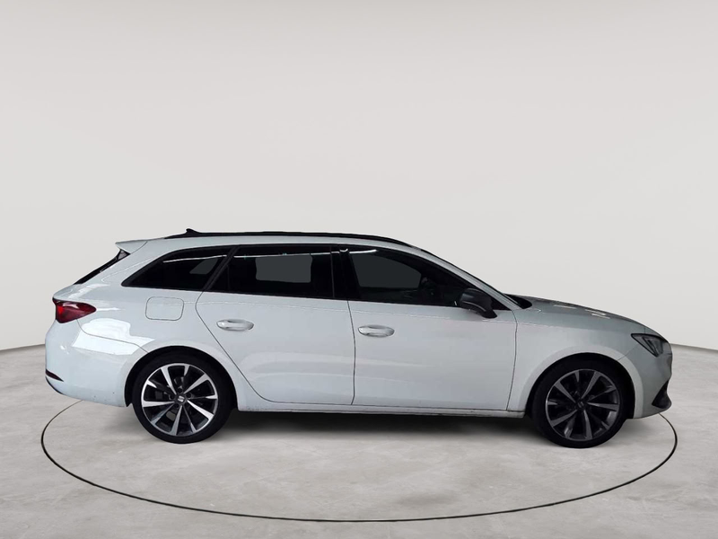 SEAT Leon Sportstourer 2.0 TDI DSG FR LED KAM — photo 3