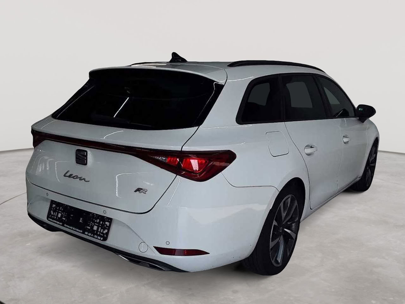 SEAT Leon Sportstourer 2.0 TDI DSG FR LED KAM — photo 4