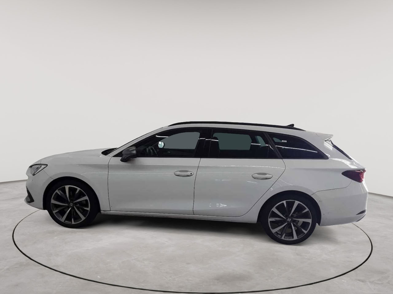 SEAT Leon Sportstourer 2.0 TDI DSG FR LED KAM — photo 6