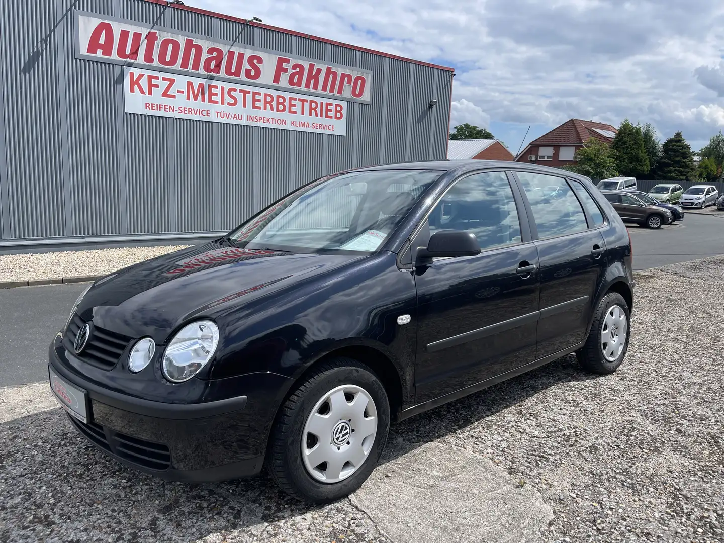 Volkswagen Polo Basis 1.2 Benzin Kima/ZV/Elektr. Fensterheber Zwart - 1