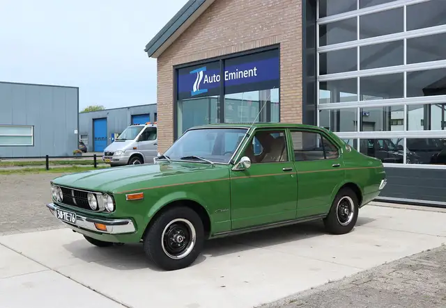 Toyota Carina 1.6 De Luxe automaat Volledig gerestaureerd
