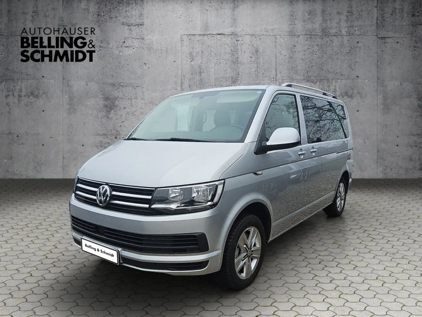 Volkswagen T6 Multivan 2.0TDI Aut. Comfortline AHK Standhzg Plateado - 1