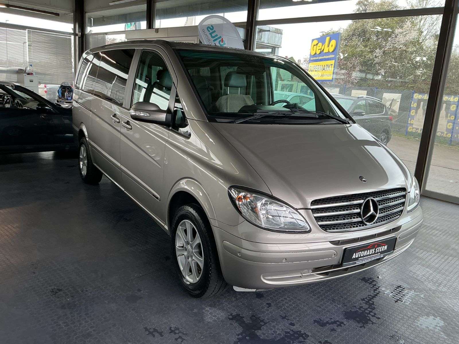 Second hand Mercedes Benz Viano 