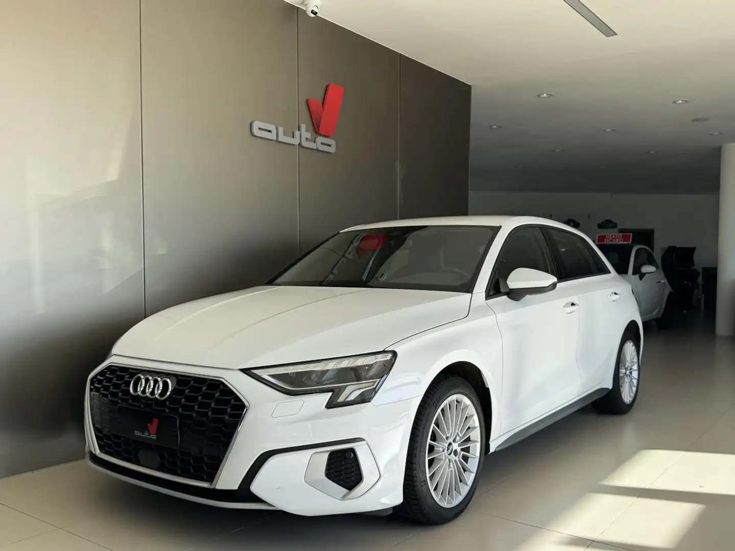 Audi A3 SPB 35 TFSI +SENSORI ANT E POST+SEDILI RISC Bianco - 2