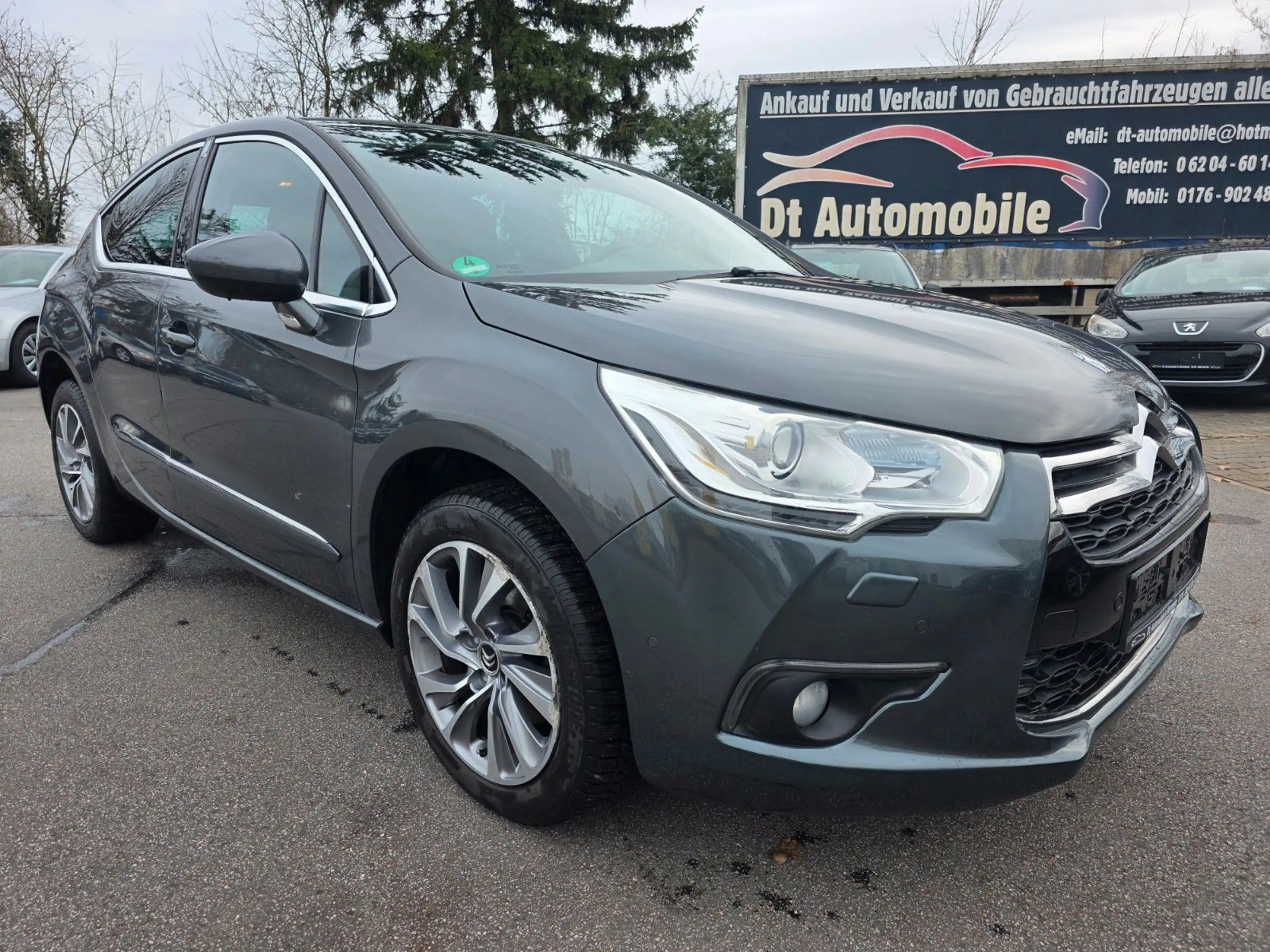 Citroen DS4 HDi 165 SoChic/Tüv-Neu/Navi/Leder