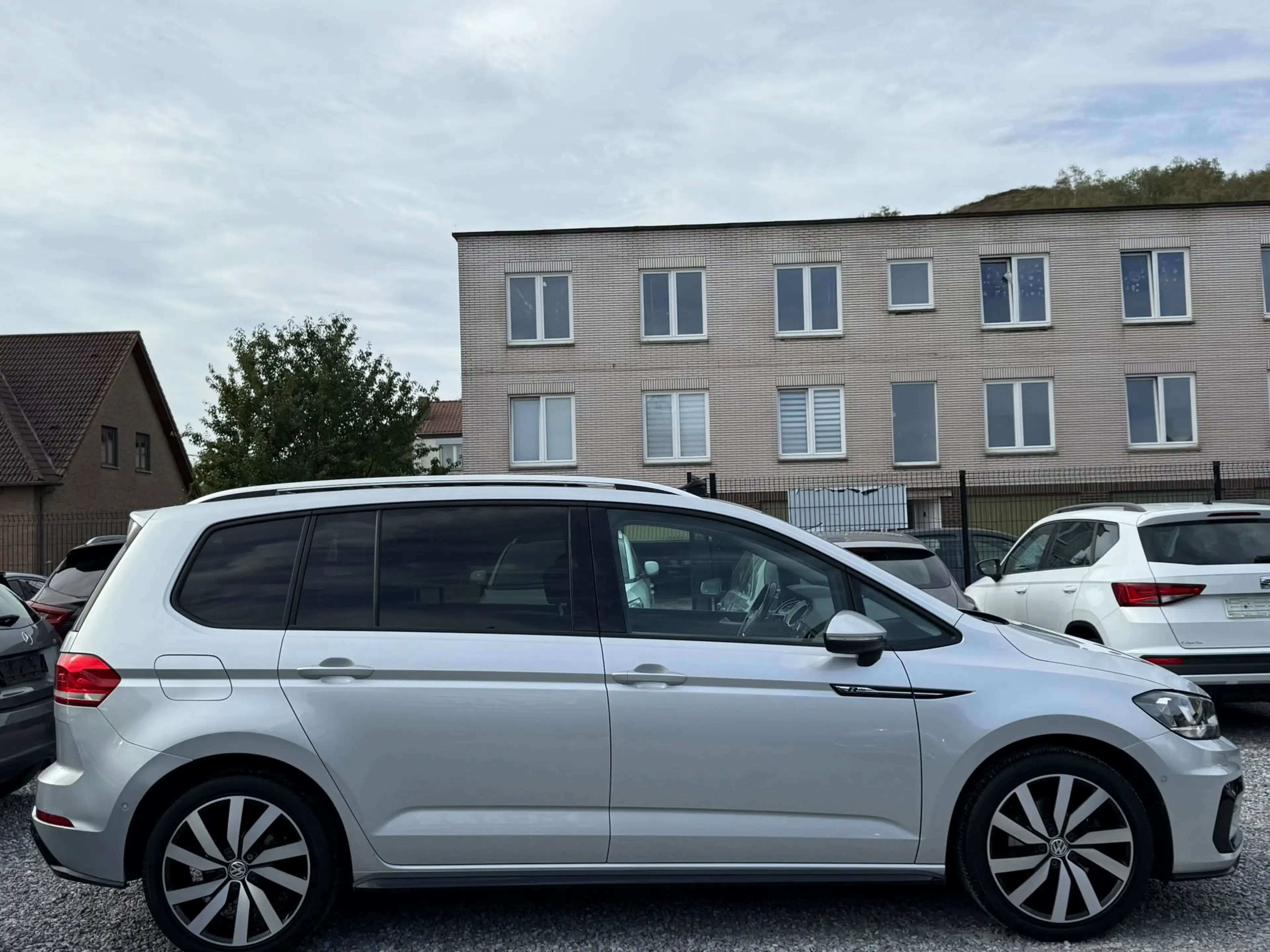 Volkswagen Touran 1.2TSI //R LINE//… — photo 7