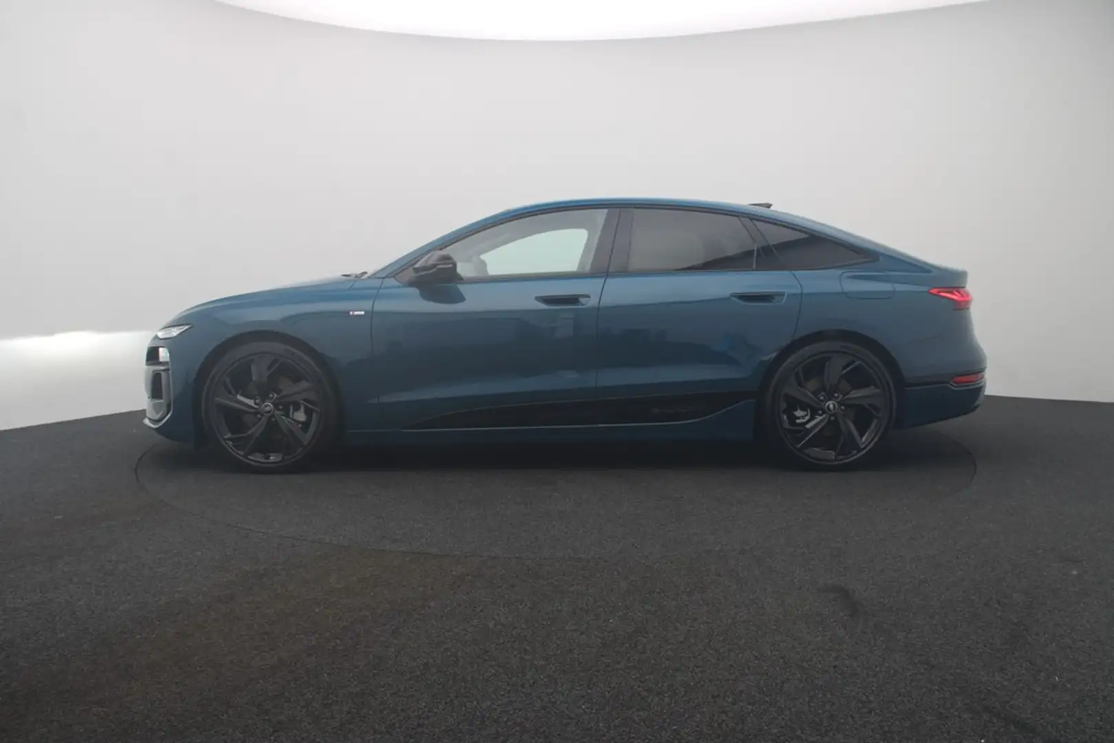 Audi A6 Sportback e-tron S line Matrix ACC AHK SHZ Bleu - 2
