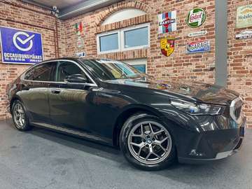 520iA Limousine 2.0 208cv Auto Cuir/SiègCh+V/Cam