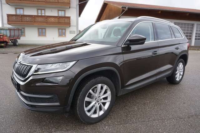 Imagine Skoda Kodiaq Style 4x4 DSG 7 Sitzer ACC NAV LED