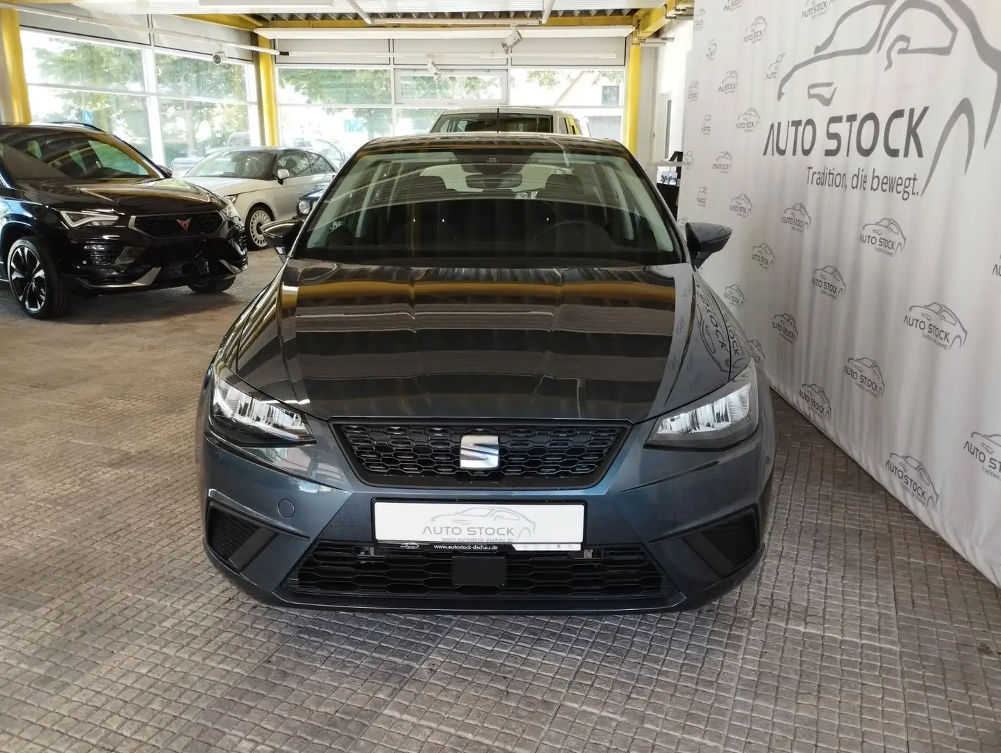 SEAT Ibiza 1.0 MPI Style PDC LED Sitzheiz. Full Link Grigio - 2