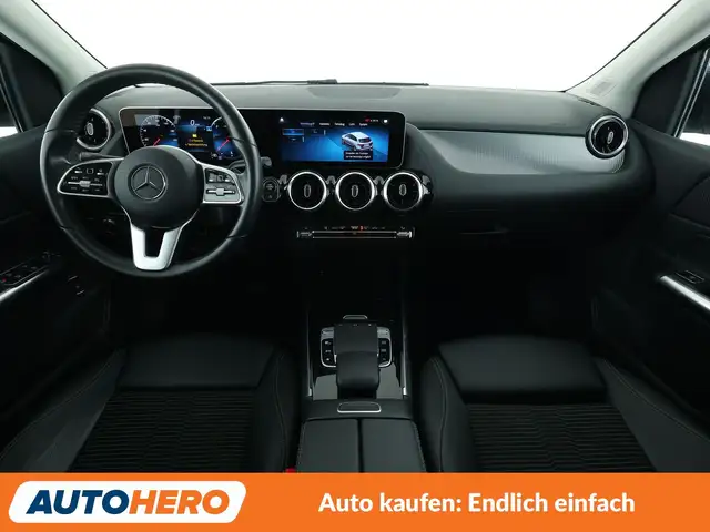 Mercedes-Benz B-Class view 12