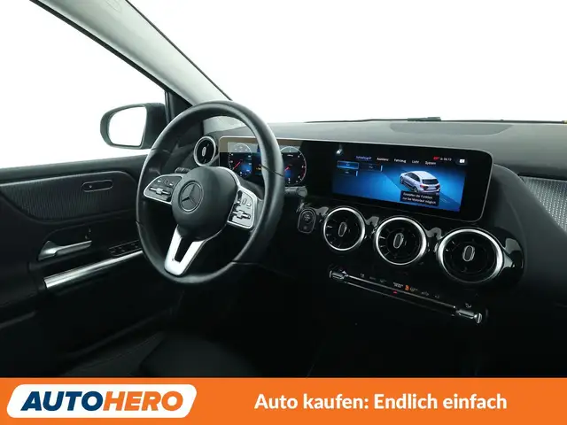 Mercedes-Benz B-Class view 13