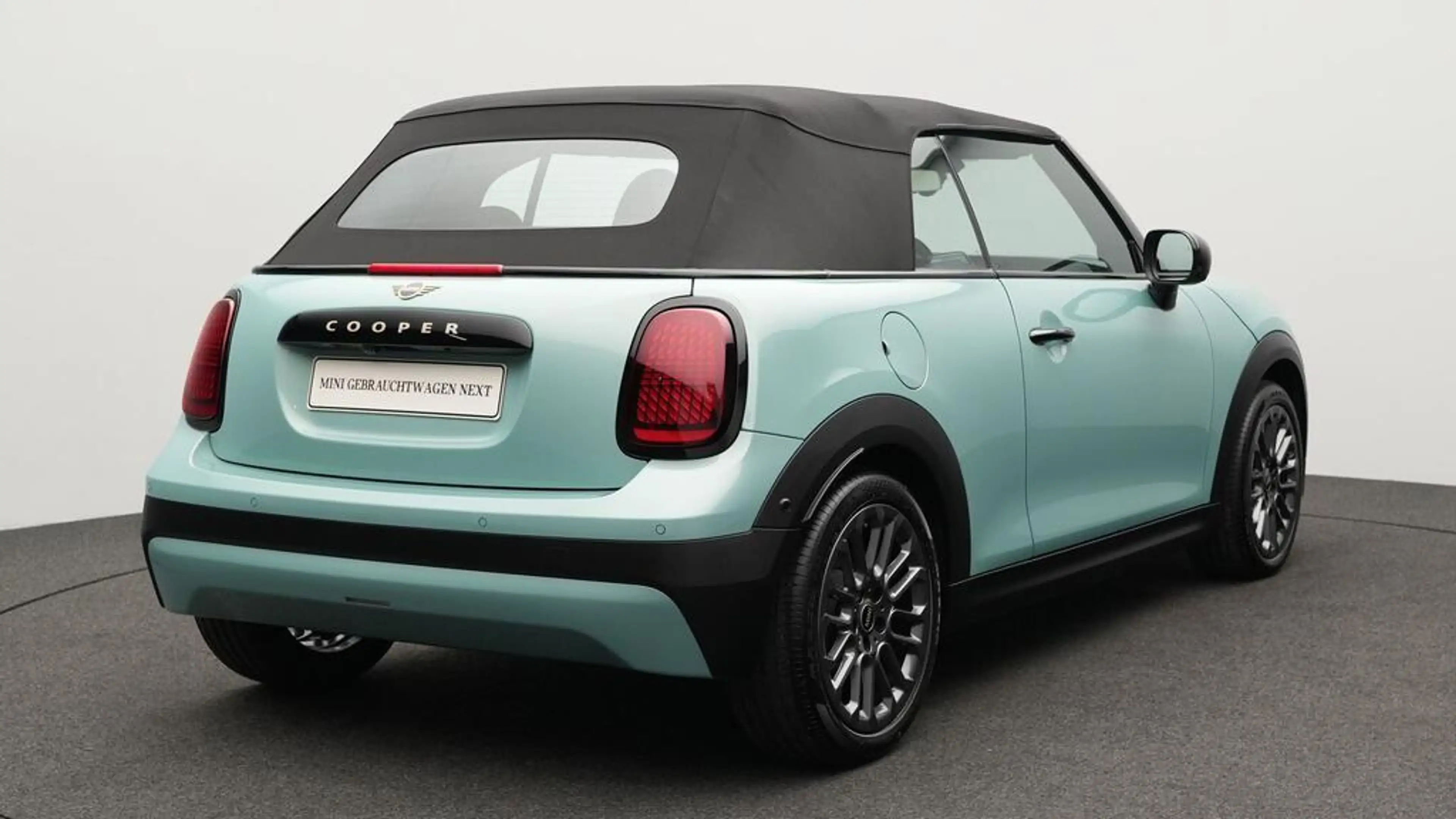 MINI Cooper C Cabrio Classic Trim — photo 6