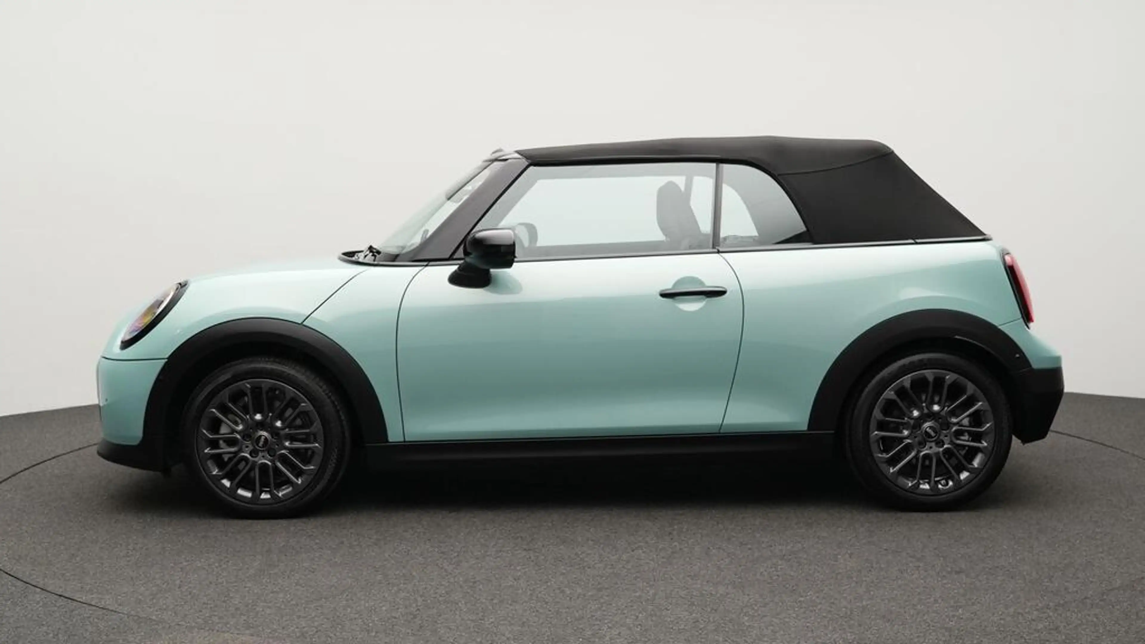 MINI Cooper C Cabrio Classic Trim — photo 2