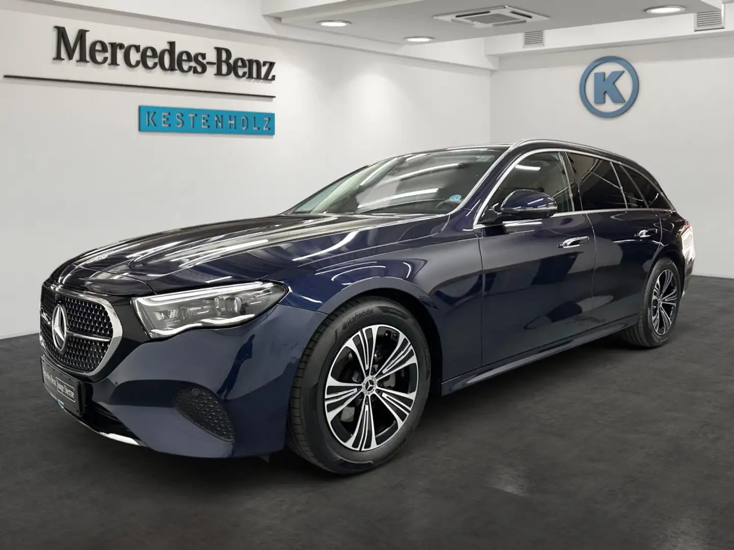 Mercedes-Benz E 200 T-Modell Avantgarde MEMORY+DIGLGHT+360° Blau - 2