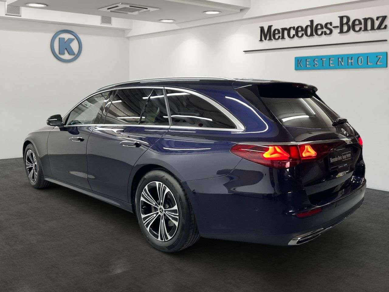 Mercedes-Benz E 200