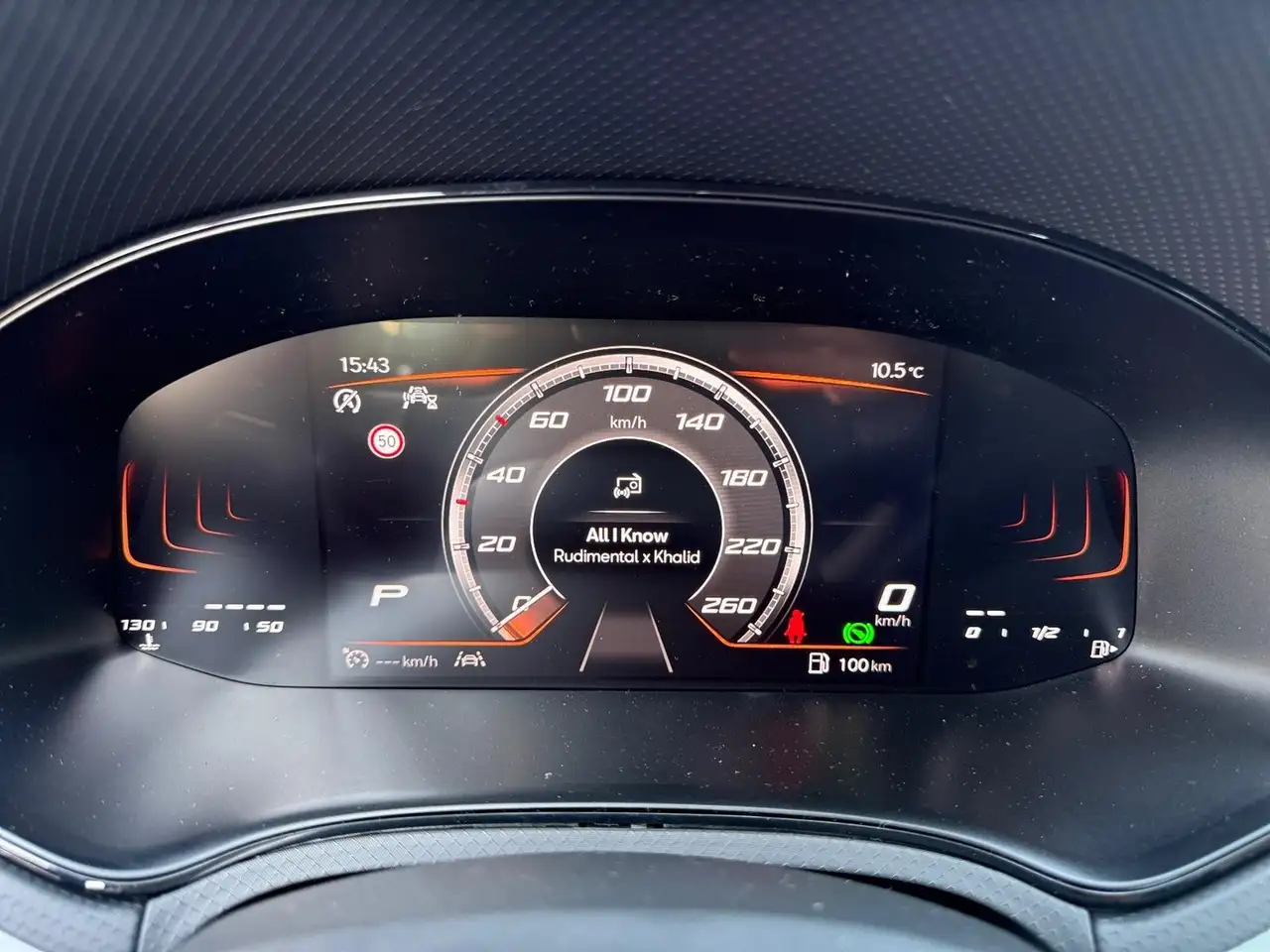 SEAT Arona 1.0 TSI DSG Style LED SHZ CarPlay/Android 8