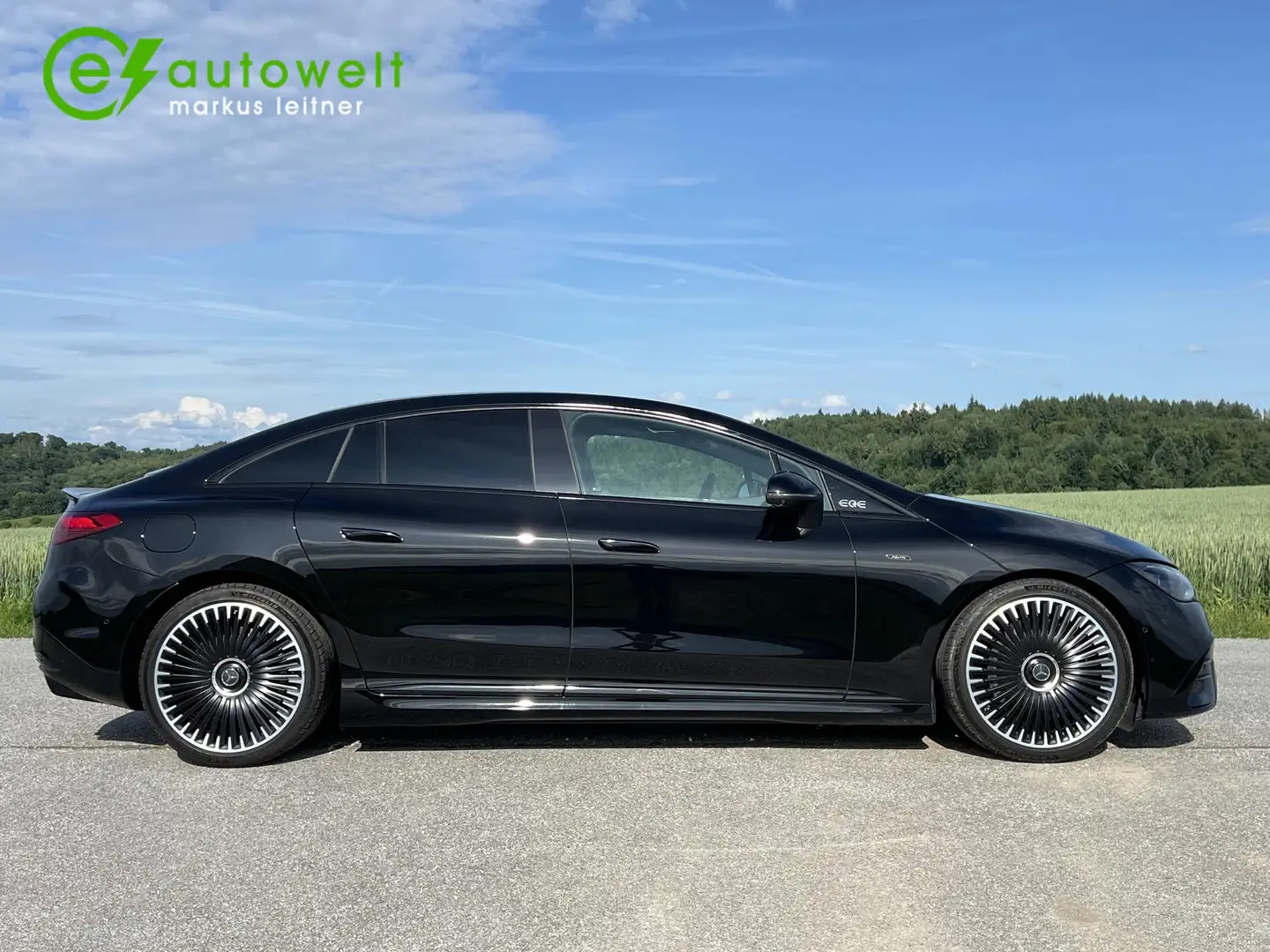 Mercedes-Benz EQE 43 43 AMG 4Matic Premium Plus HuD Pano Nappa HAL crna - 2