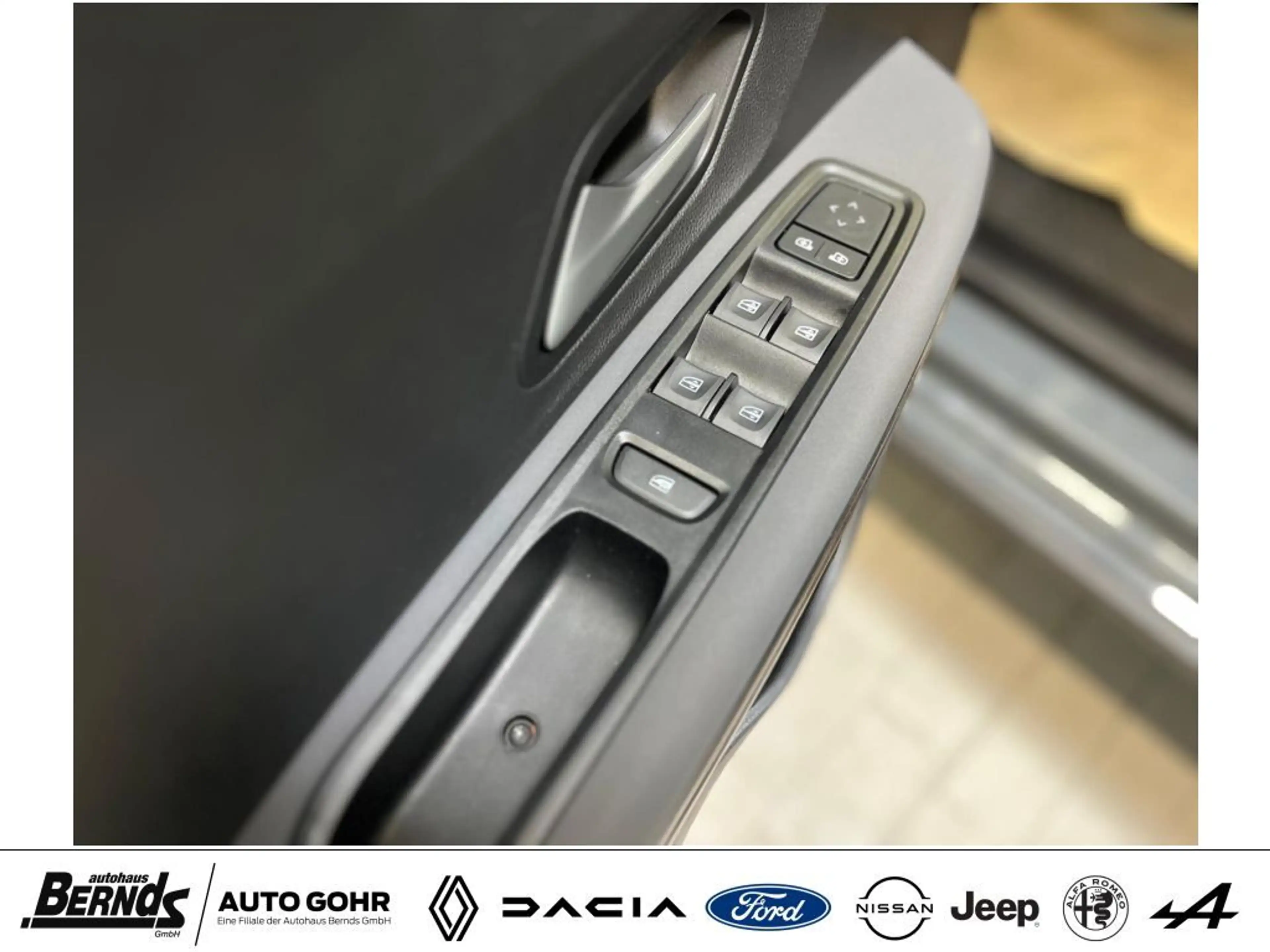 Dacia Jogger TCe 110 Extreme 7-SITZER NAVI PDC KLIMAAUTOMATIK — photo 14