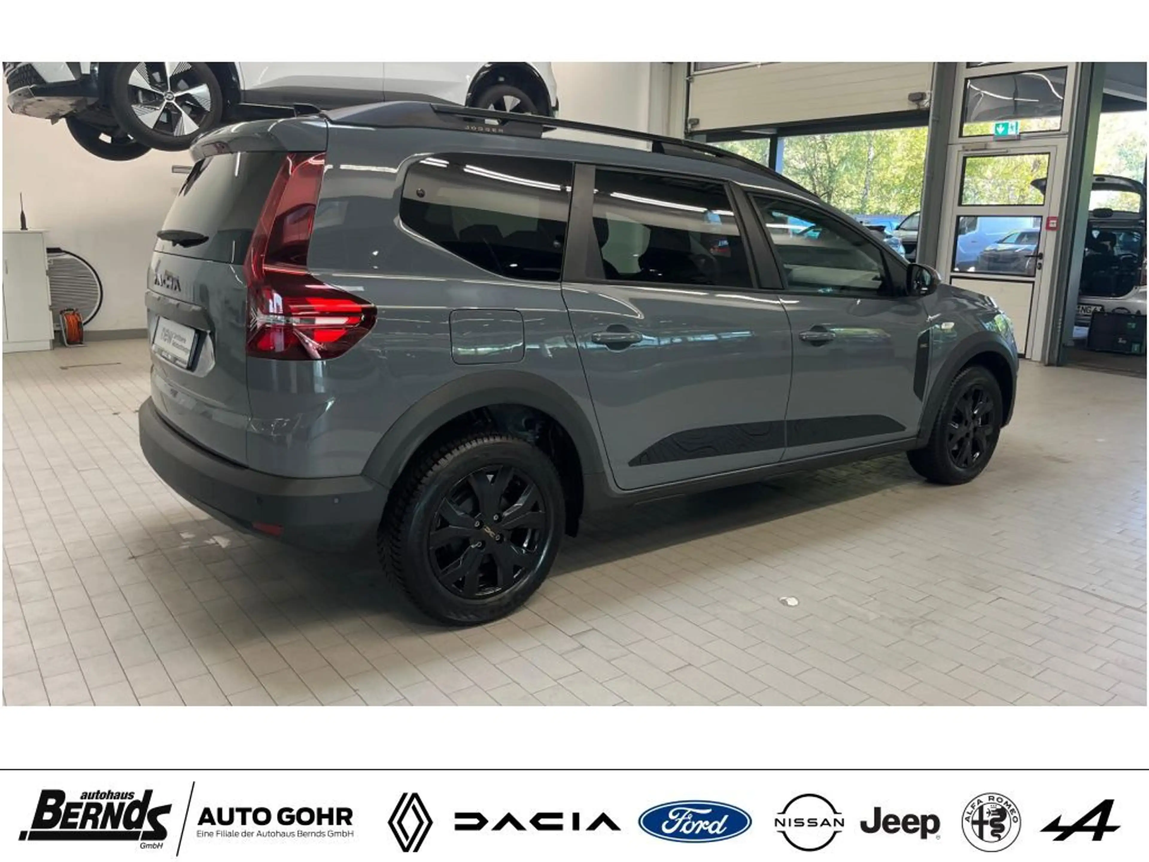 Dacia Jogger TCe 110 Extreme 7-SITZER NAVI PDC KLIMAAUTOMATIK — photo 6
