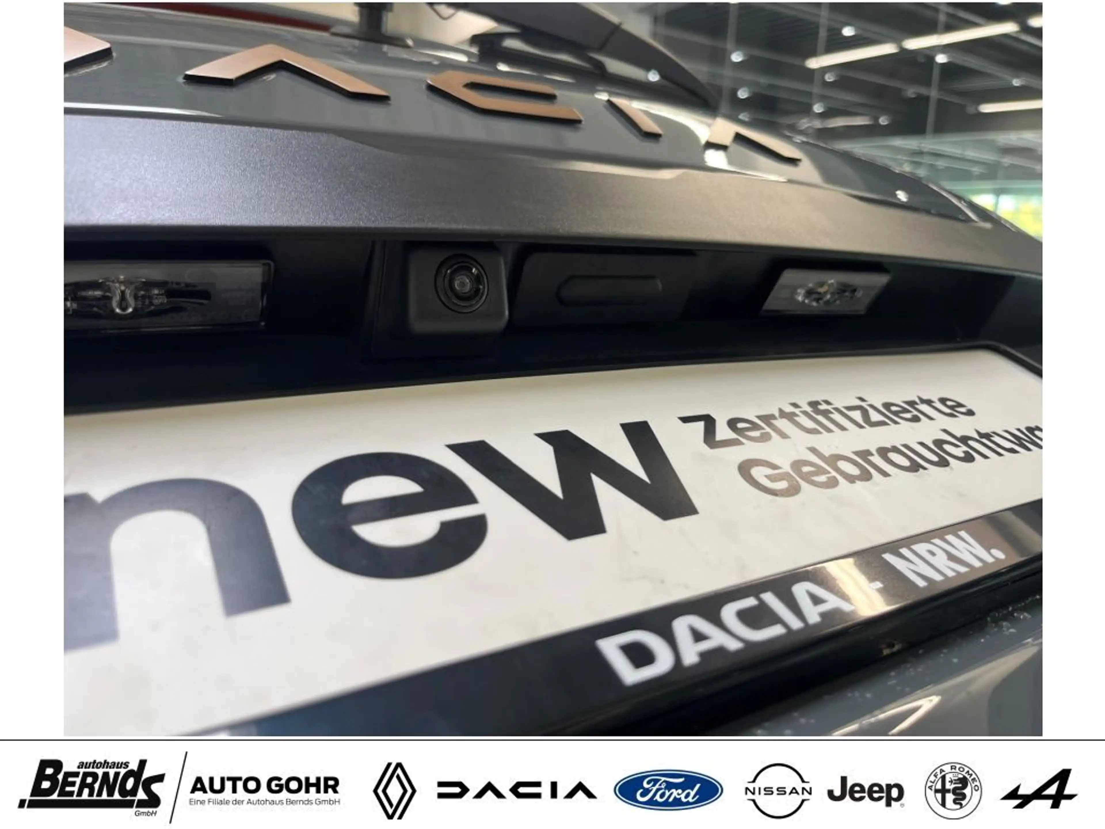 Dacia Jogger TCe 110 Extreme 7-SITZER NAVI PDC KLIMAAUTOMATIK — photo 9