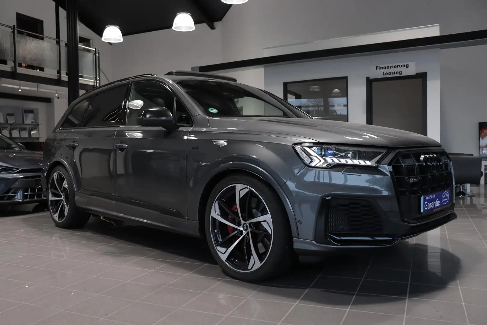 Audi SQ7 4.0 V8 TDI 4.0 TDI quattro*7-SITZER*PANO*AHK Grau - 2