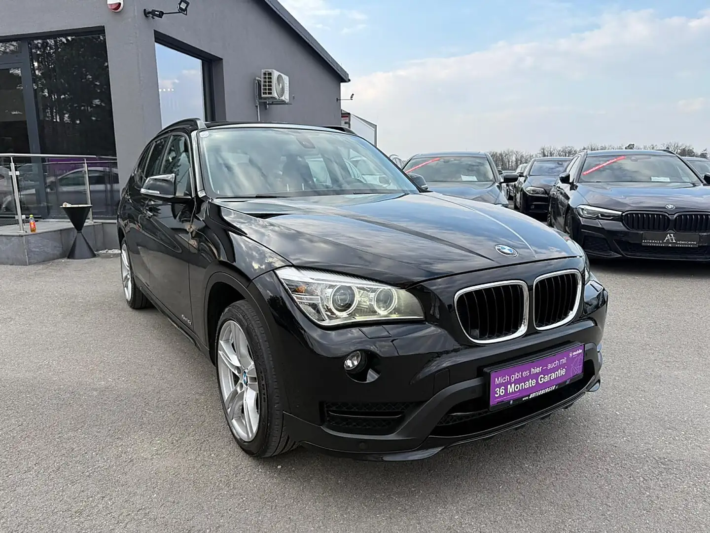 BMW X1 xDrive18d Österreich-Paket Aut. Schwarz - 1
