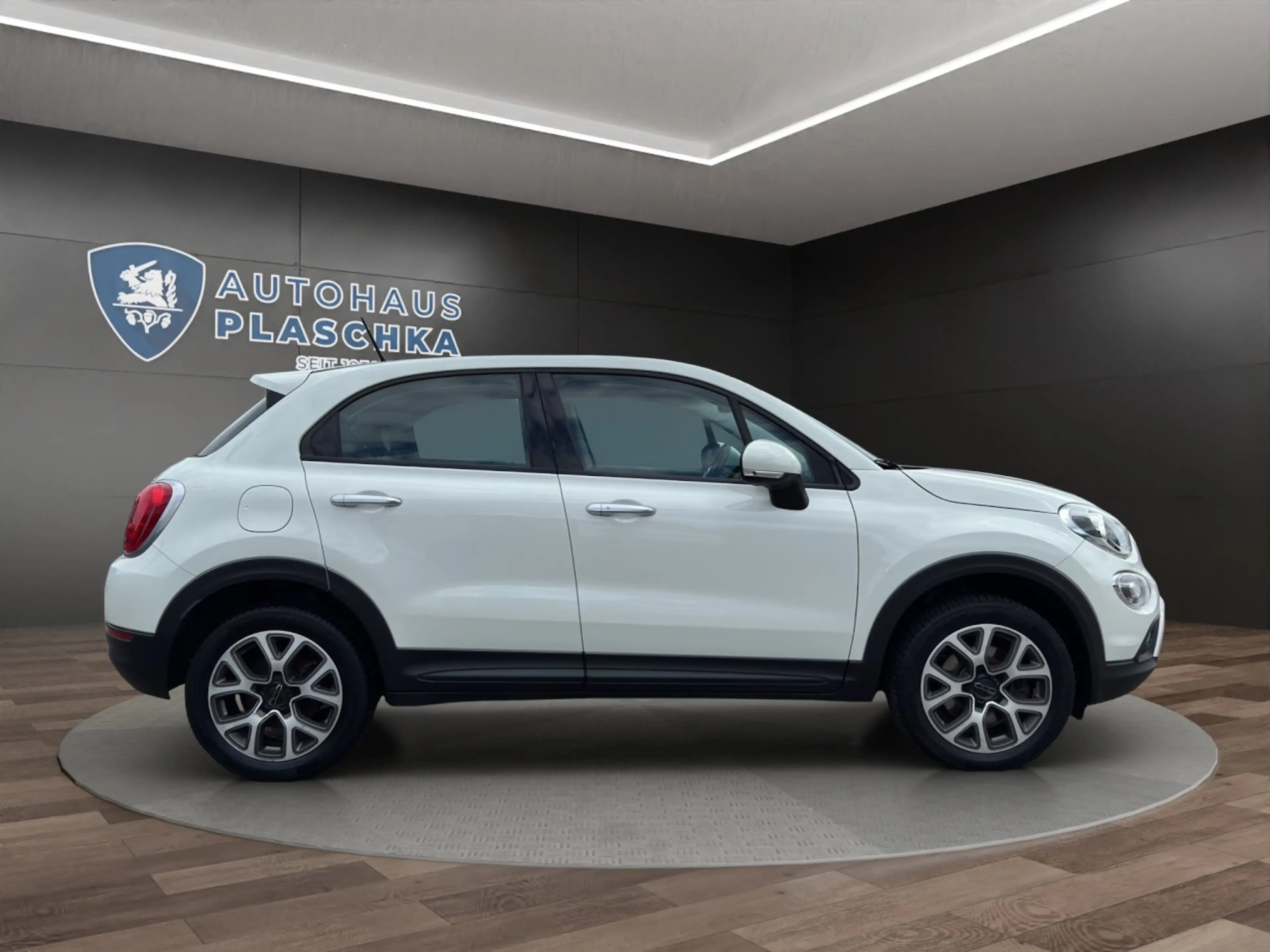 Fiat 500X 1.4 SDG MultiAir Cross KLIMA*SHZ*NAVI*PDC Klima — photo 4