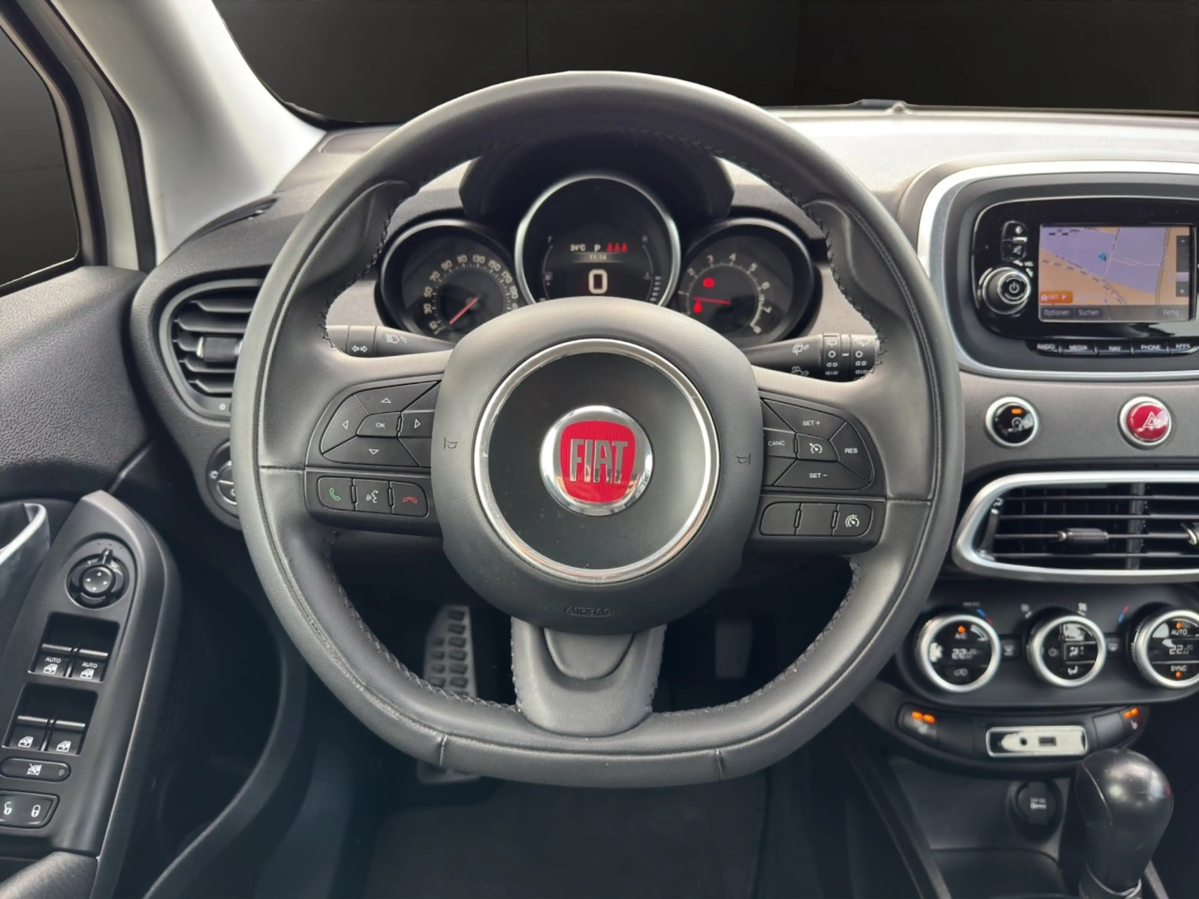 Fiat 500X 1.4 SDG MultiAir Cross KLIMA*SHZ*NAVI*PDC Klima — photo 14