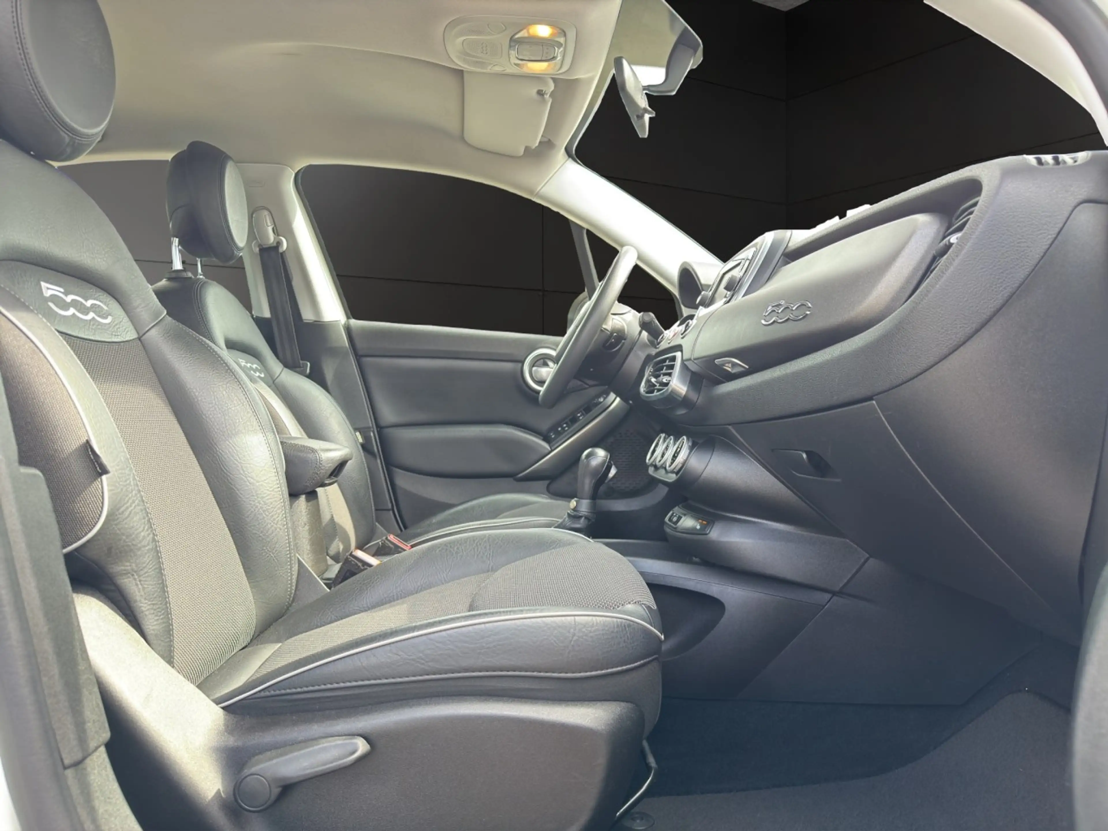 Fiat 500X 1.4 SDG MultiAir Cross KLIMA*SHZ*NAVI*PDC Klima — photo 19