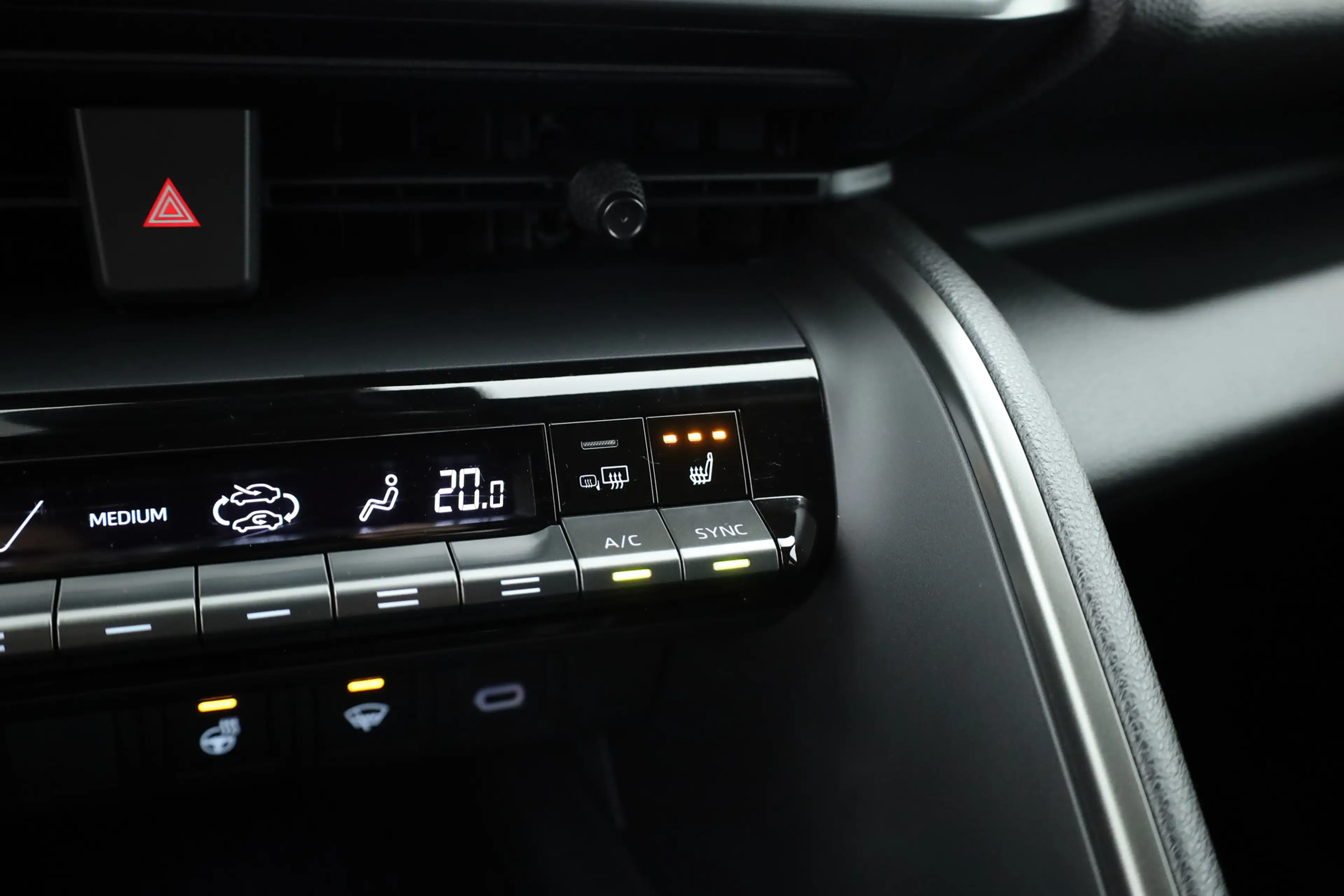 Toyota C-HR 1.8 Hybrid 140 Dynamic | Rijklaar! | Afn. Trekhaak — photo 30