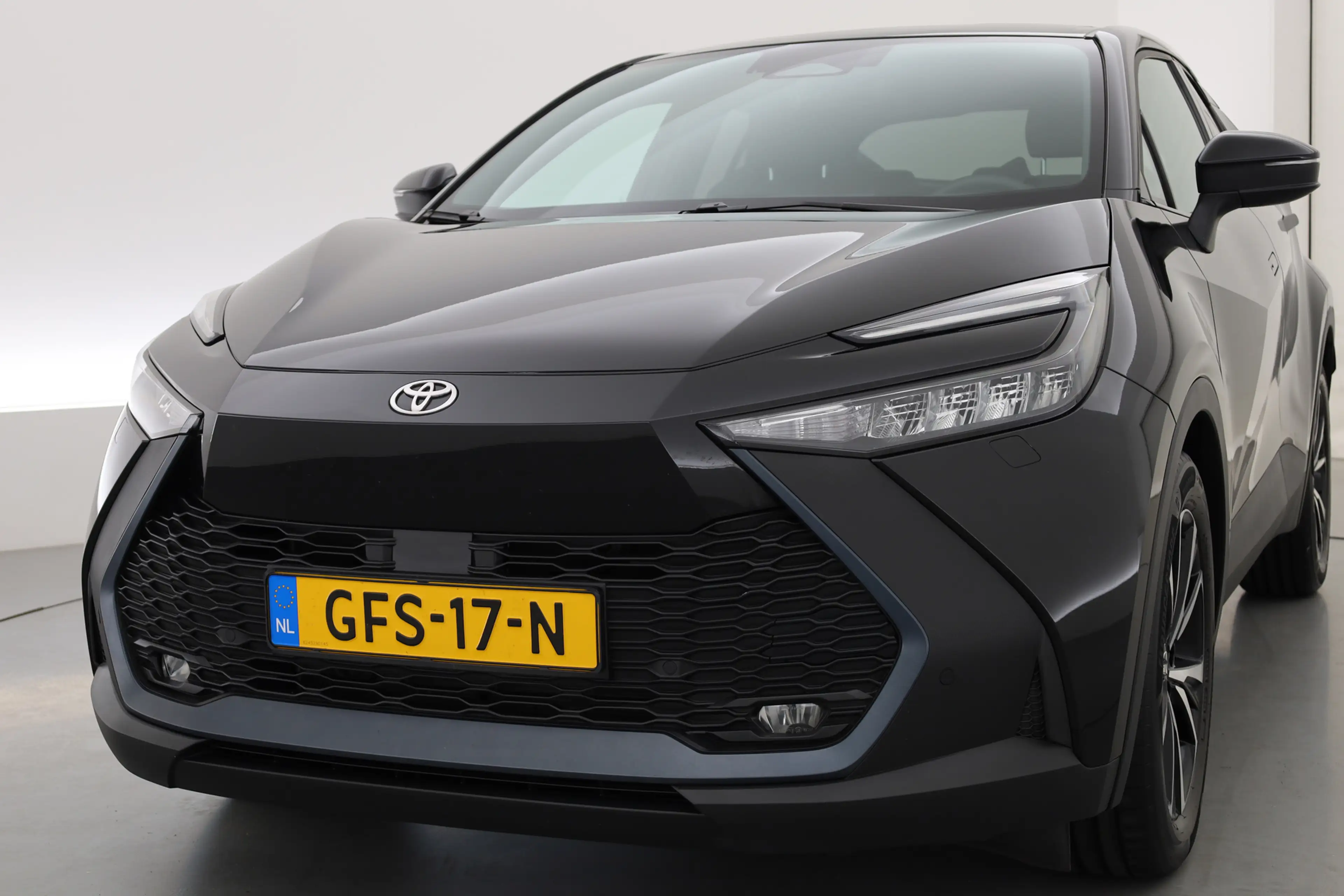 Toyota C-HR 1.8 Hybrid 140 Dynamic | Rijklaar! | Afn. Trekhaak — photo 37