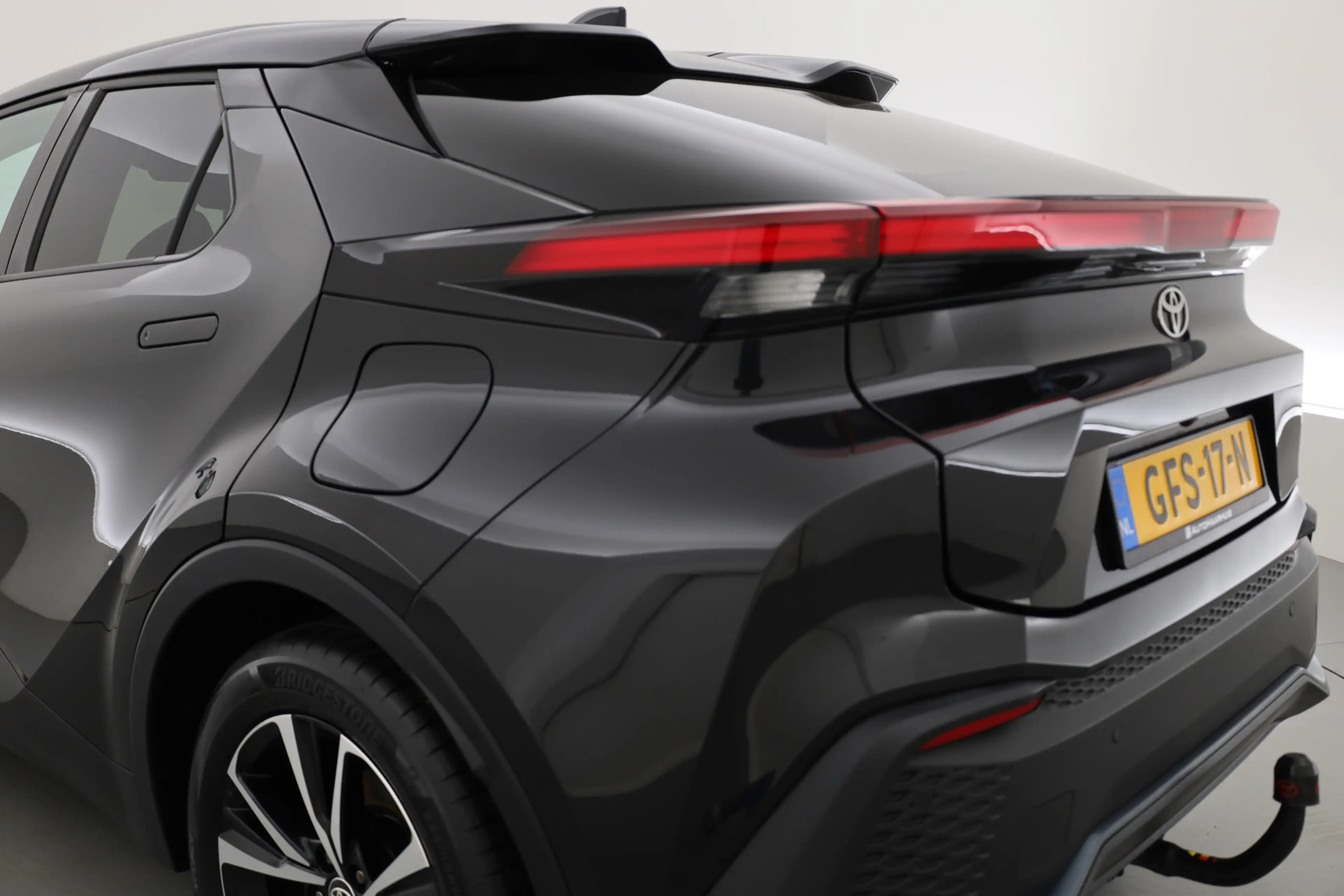 Toyota C-HR 1.8 Hybrid 140 Dynamic | Rijklaar! | Afn. Trekhaak — photo 44