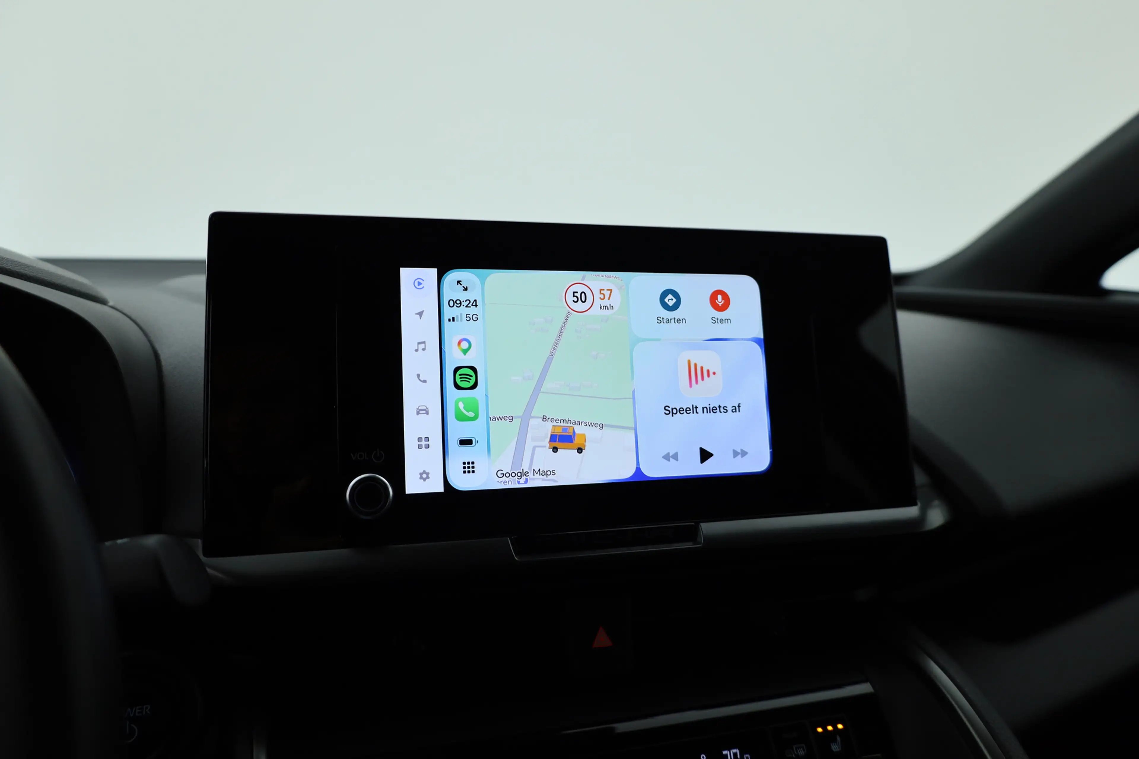 Toyota C-HR 1.8 Hybrid 140 Dynamic | Rijklaar! | Afn. Trekhaak — photo 26