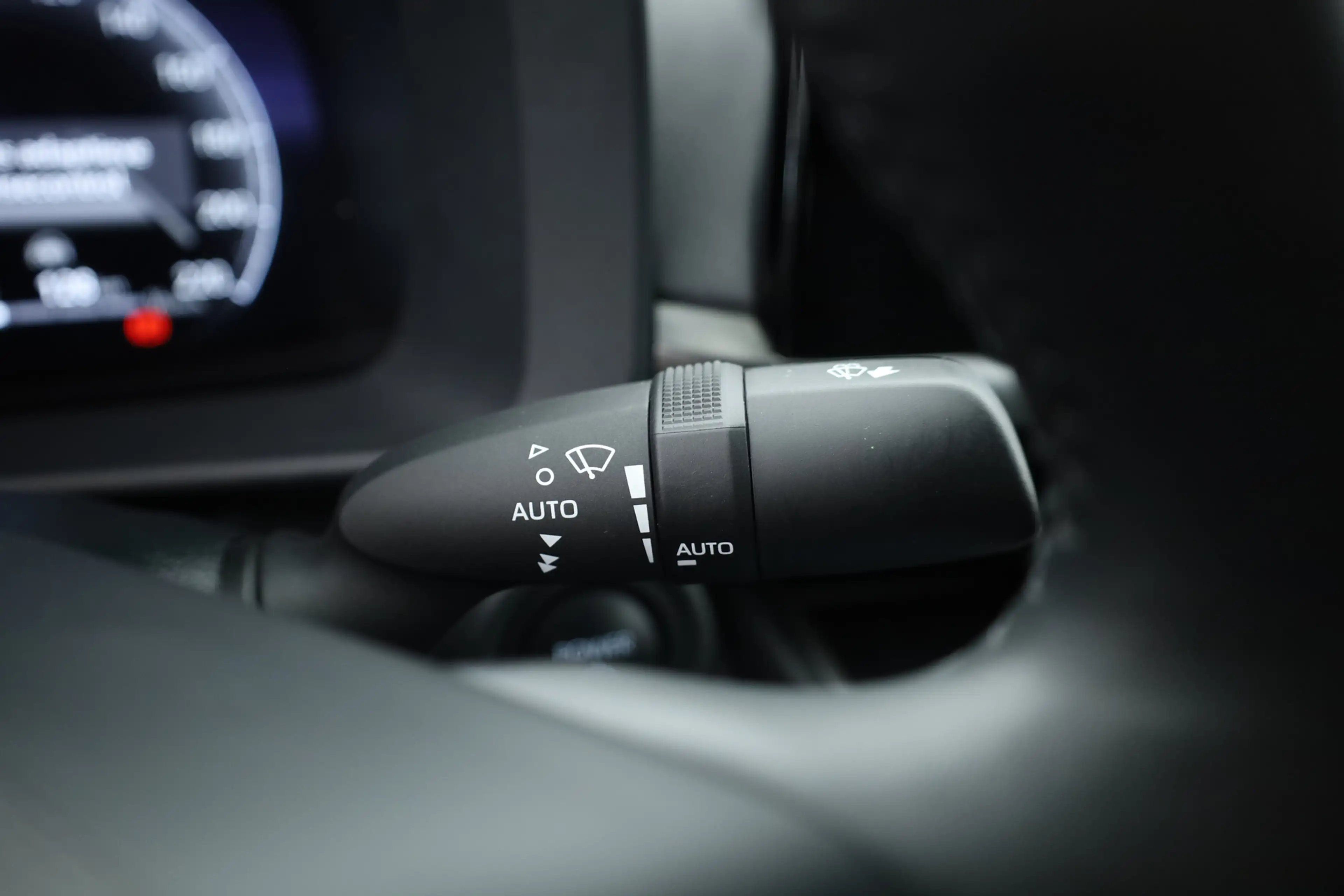 Toyota C-HR 1.8 Hybrid 140 Dynamic | Rijklaar! | Afn. Trekhaak — photo 20